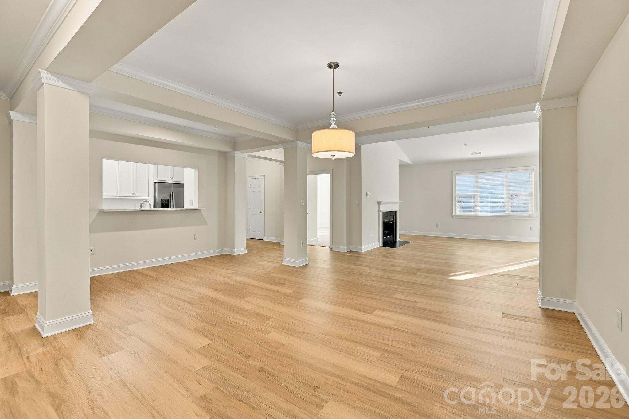 5601 Fairview Road 10 Property Photo 10