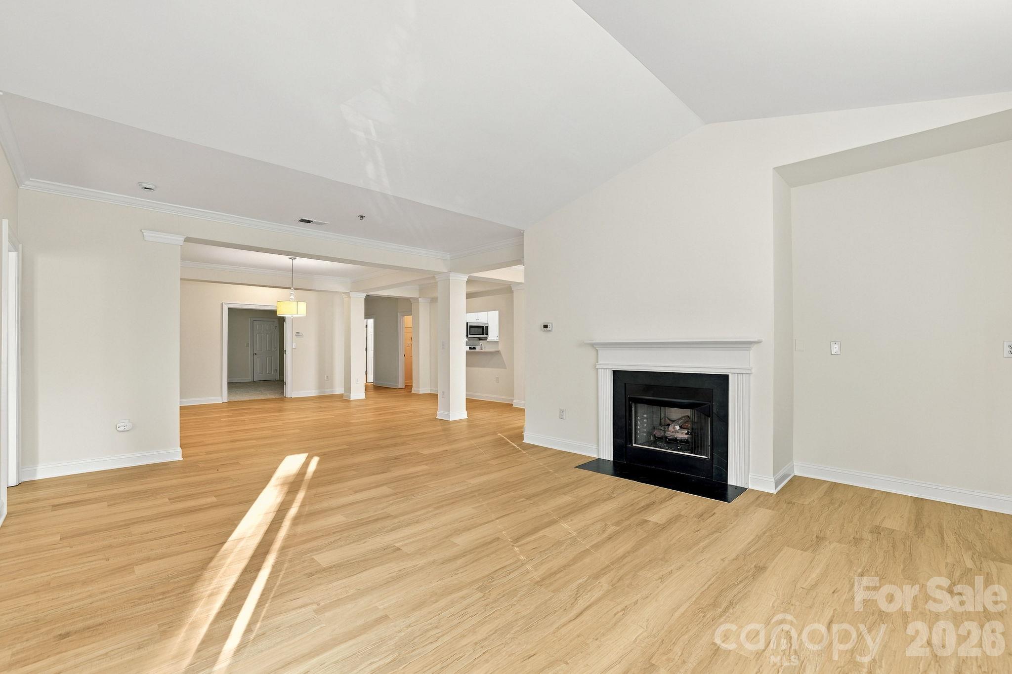 5601 Fairview Road 10 Property Photo 12