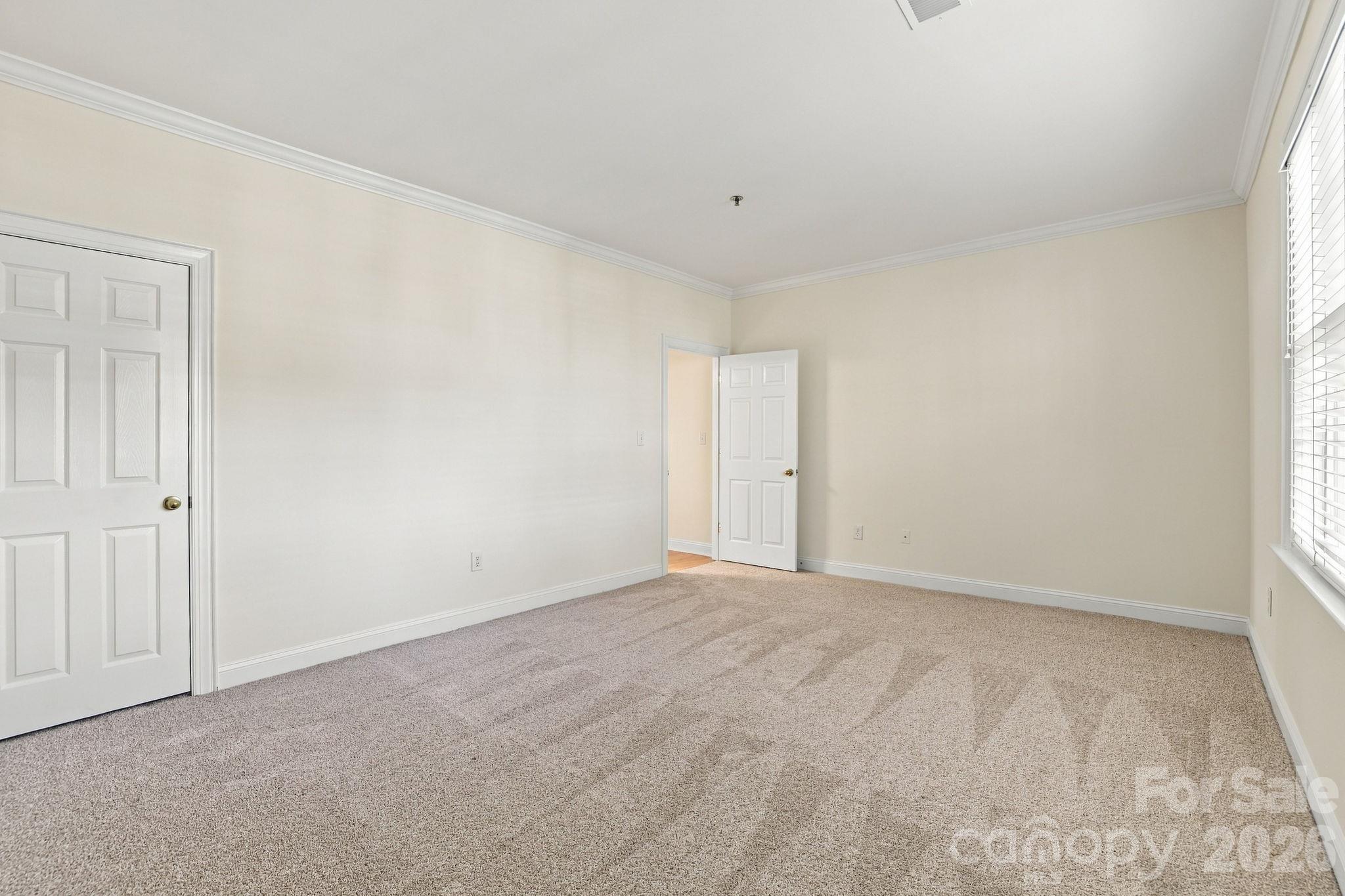 5601 Fairview Road 10 Property Photo 19