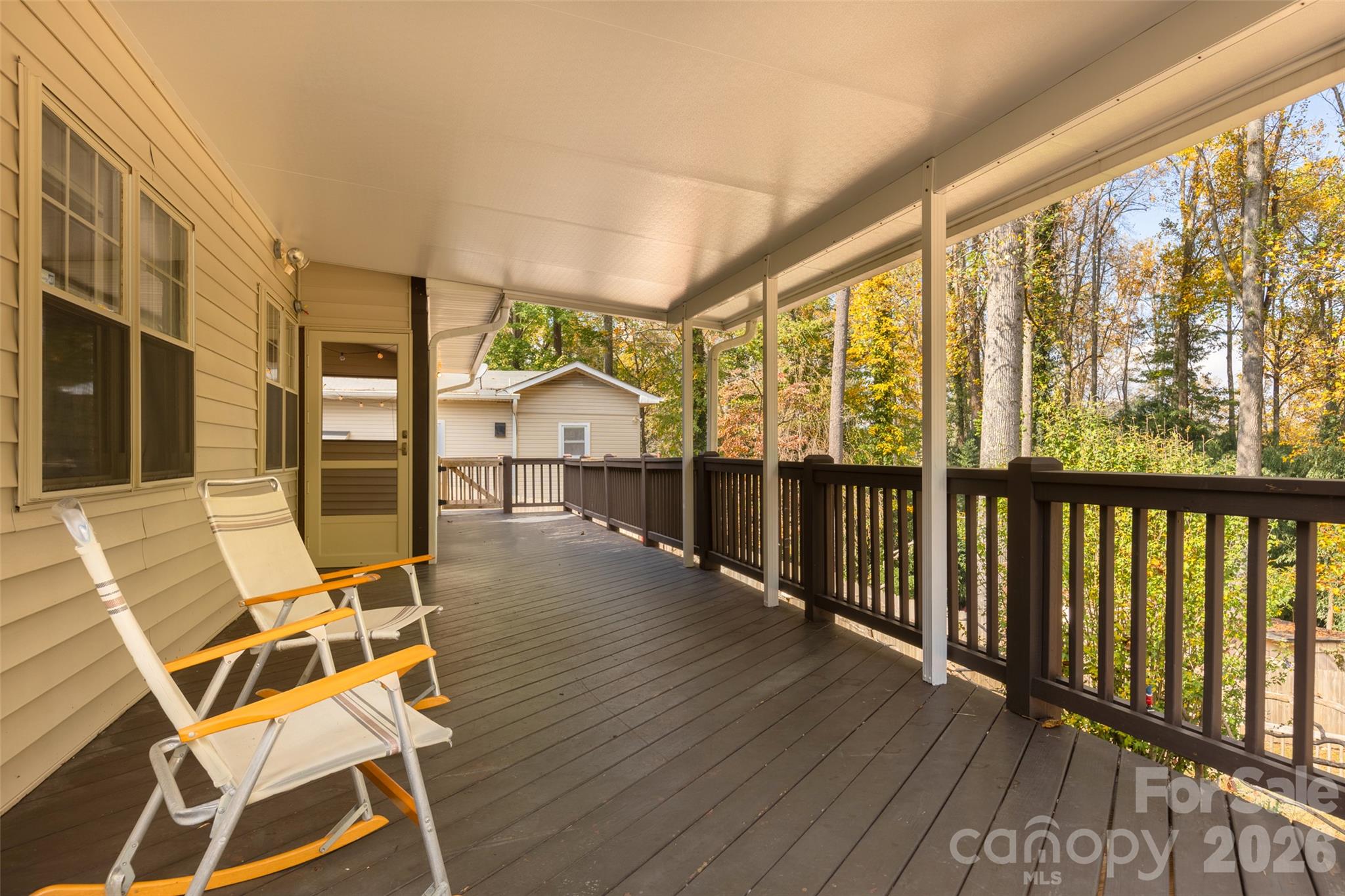 442 Armstrong Avenue Property Photo 3