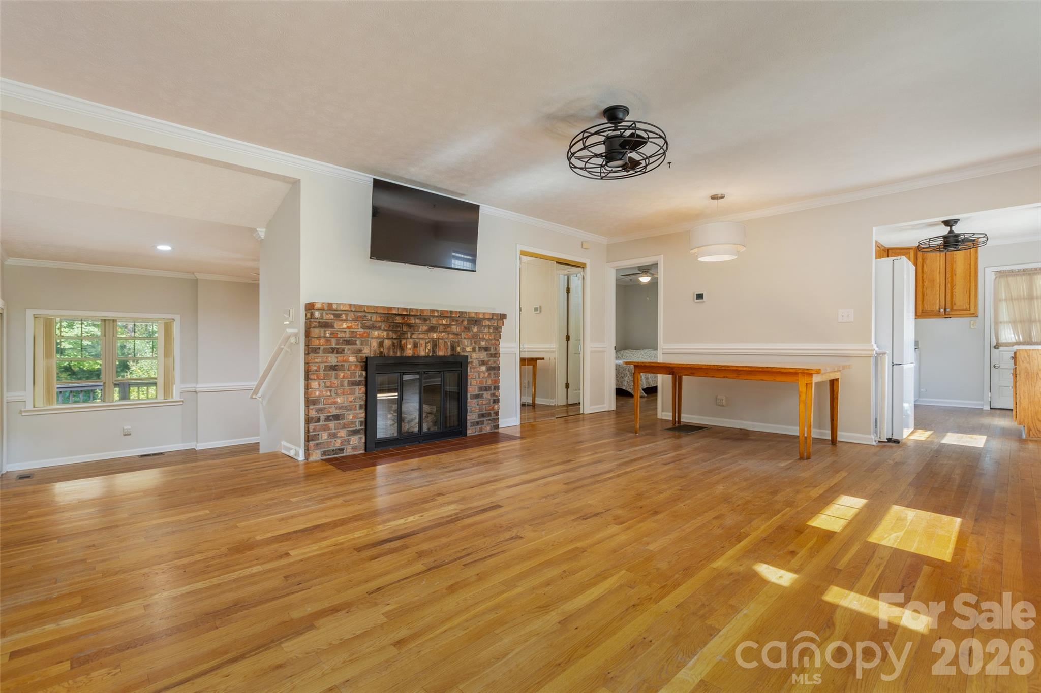 442 Armstrong Avenue Property Photo 10