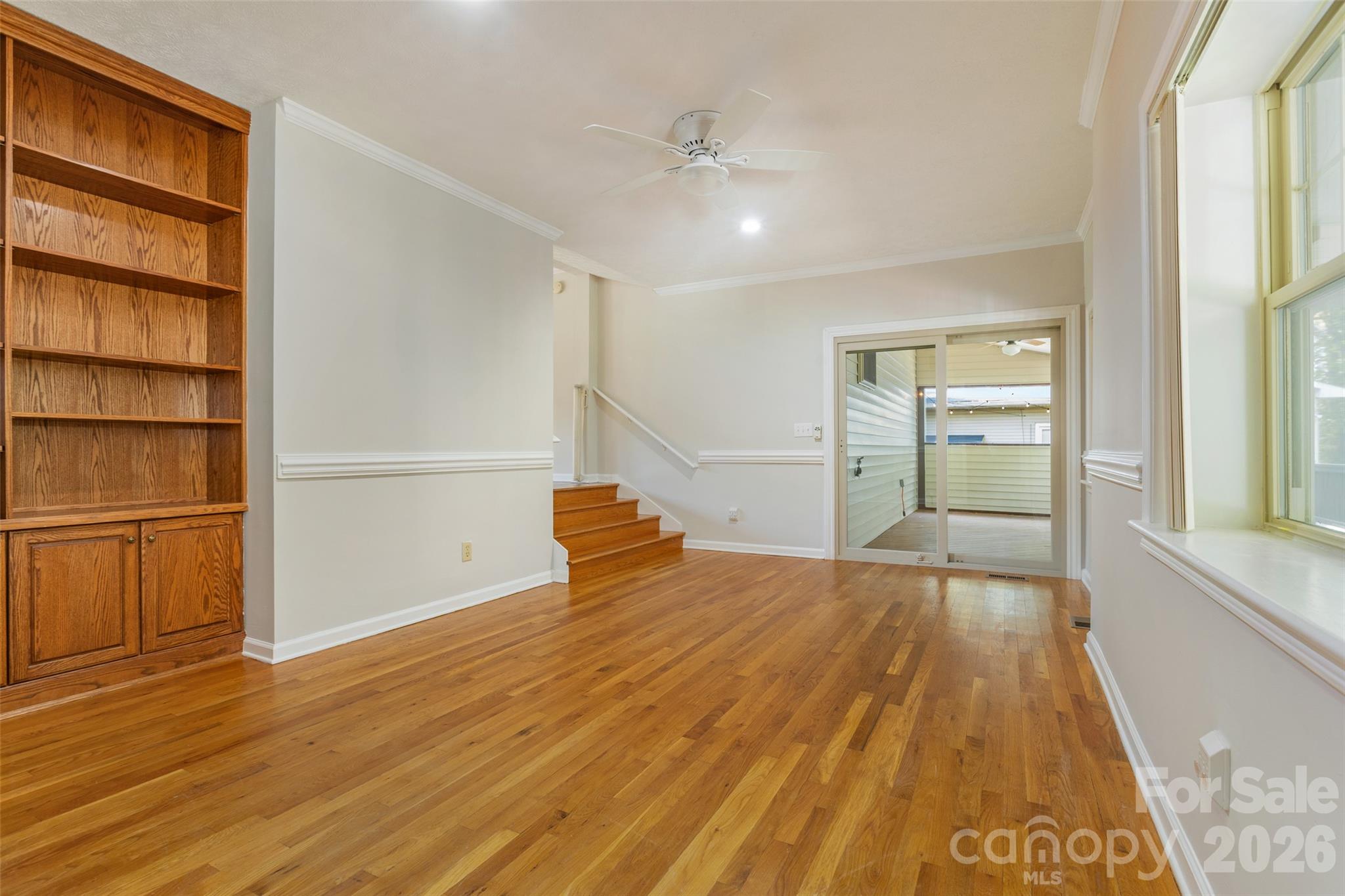 442 Armstrong Avenue Property Photo 14