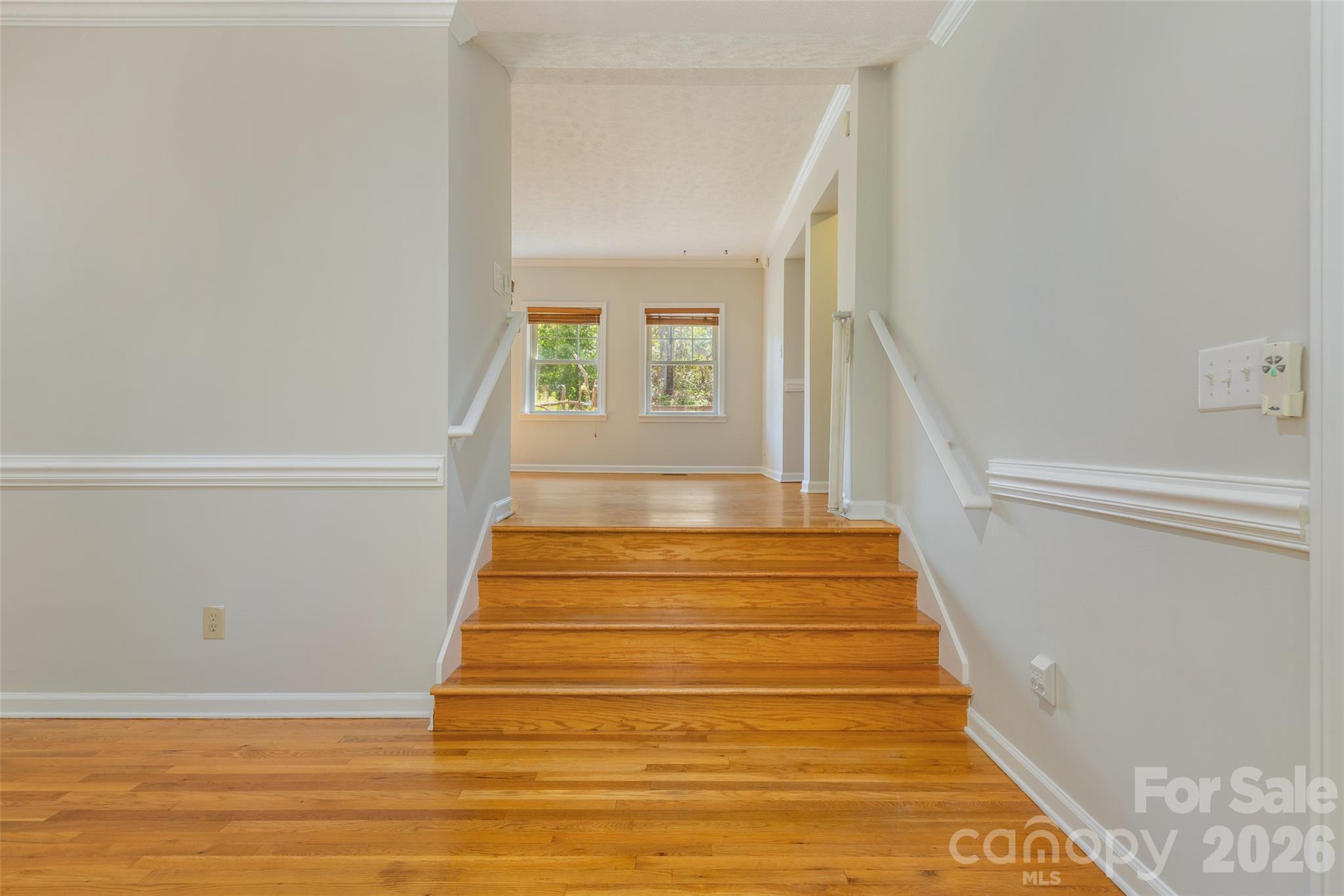 442 Armstrong Avenue Property Photo 15