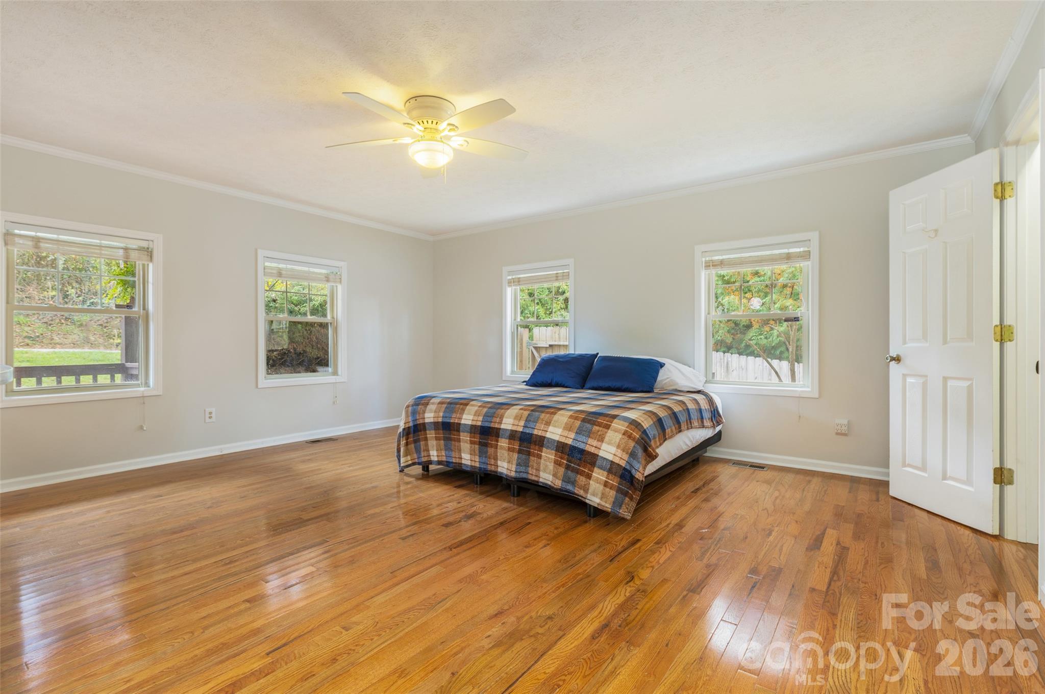 442 Armstrong Avenue Property Photo 17