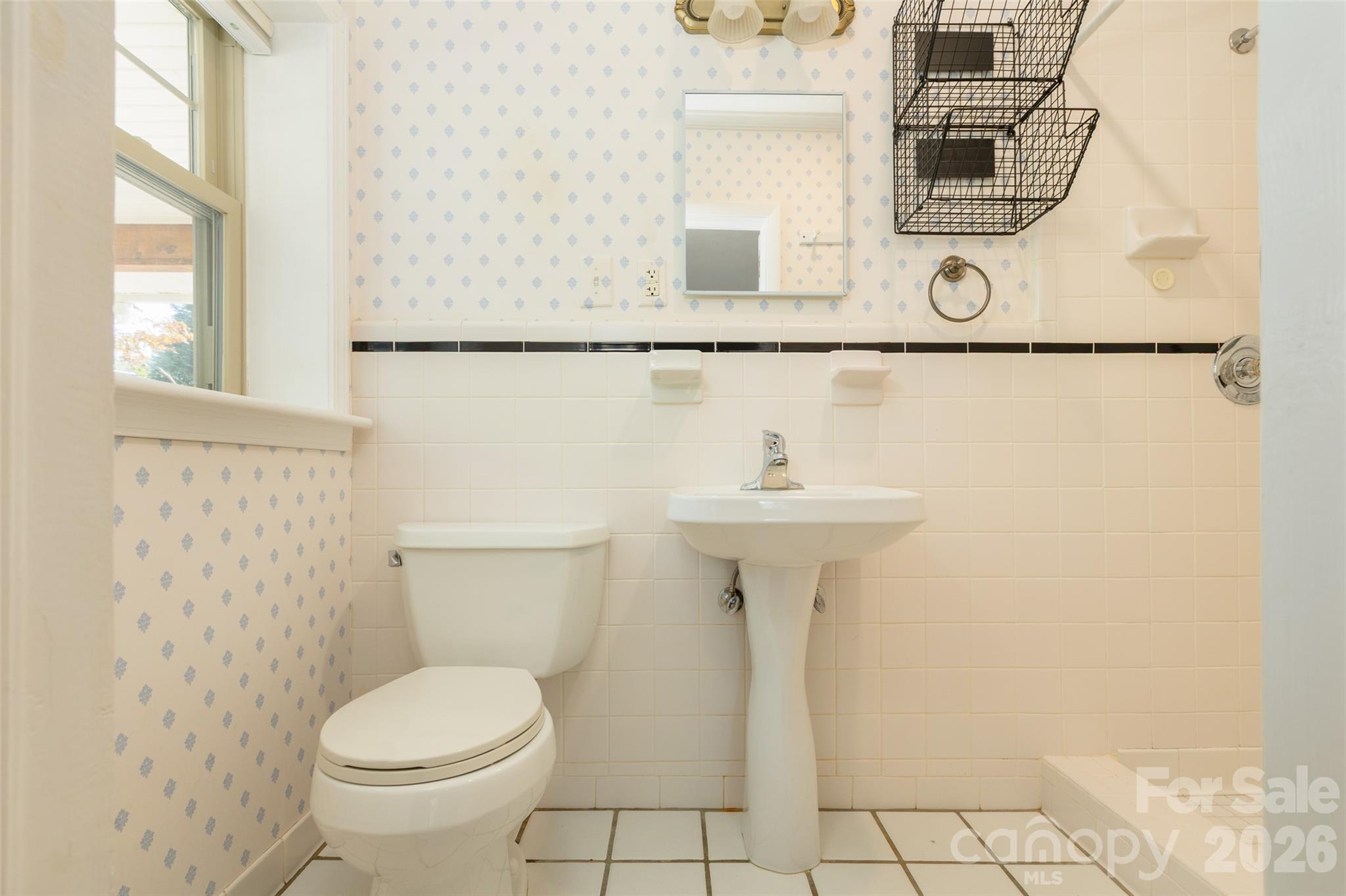 442 Armstrong Avenue Property Photo 21