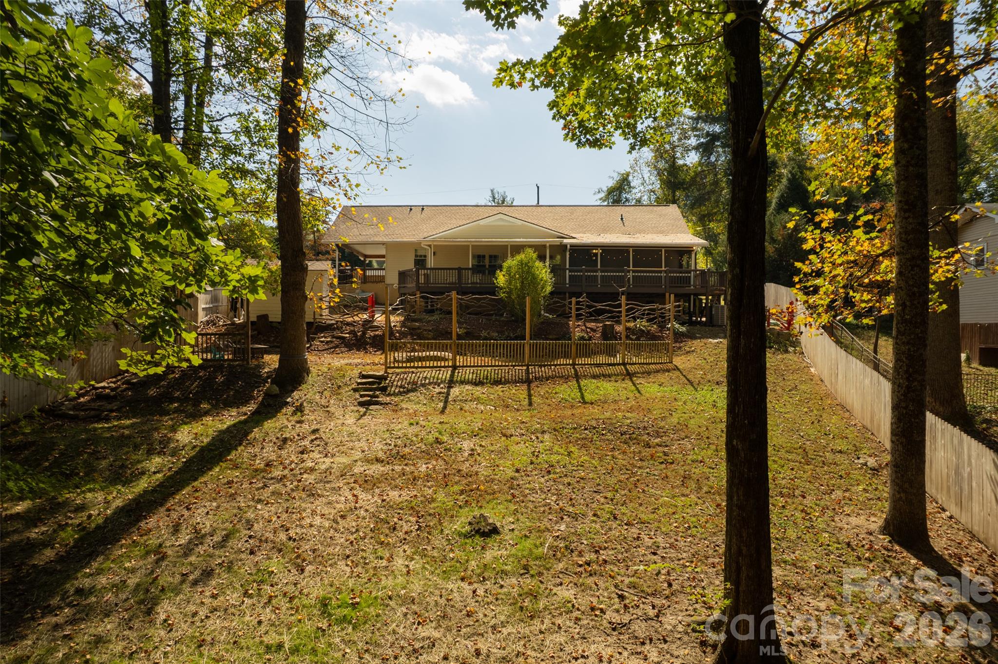 442 Armstrong Avenue Property Photo 24