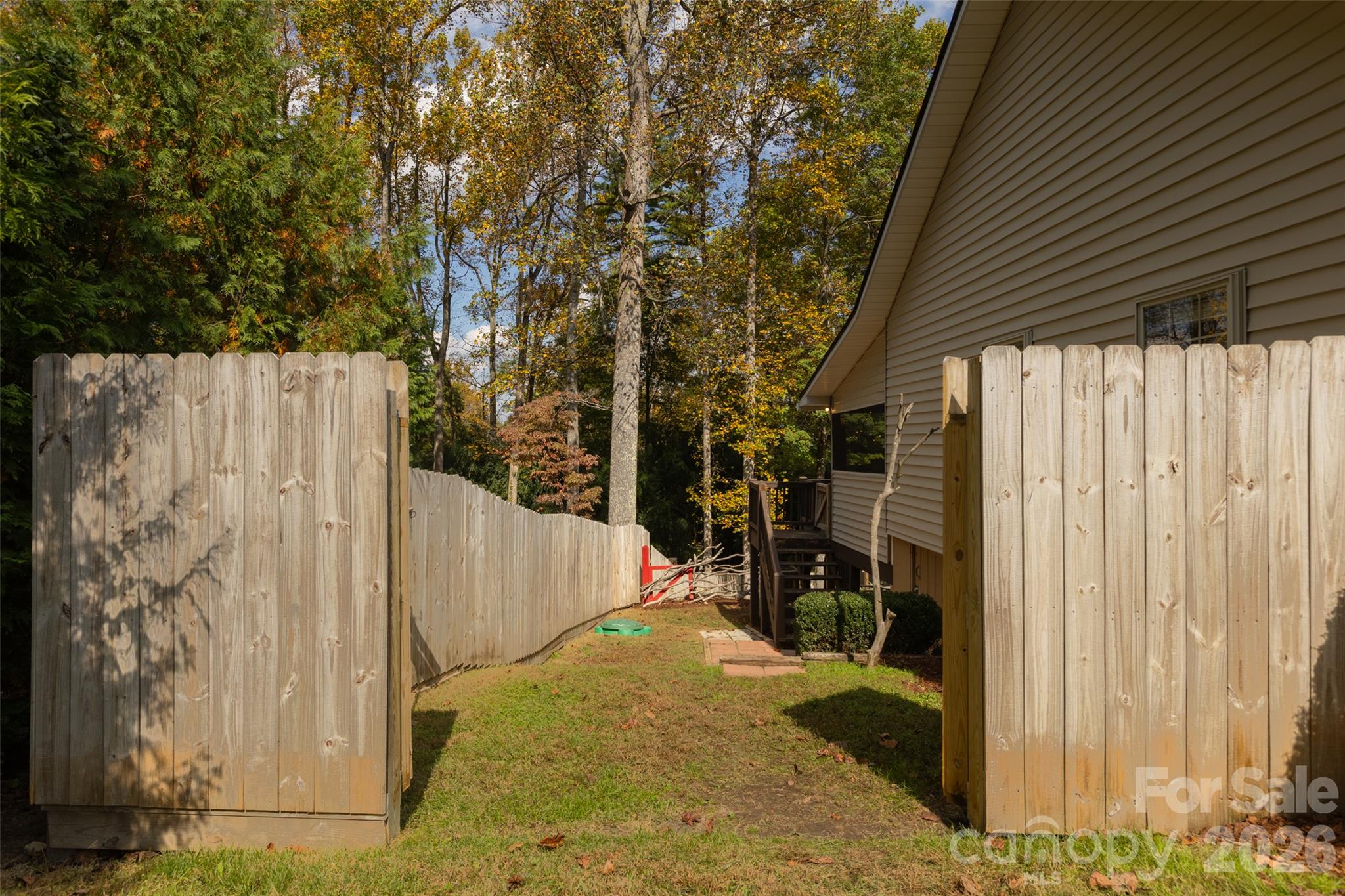 442 Armstrong Avenue Property Photo 26