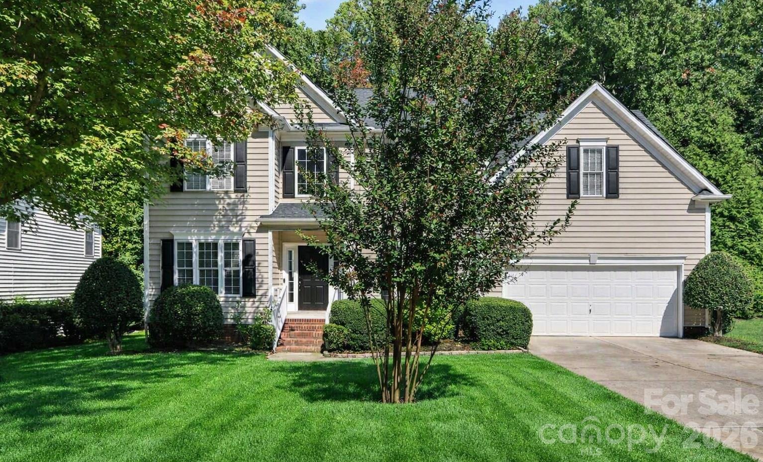 17028 Hampton Trace Road Property Photo 1