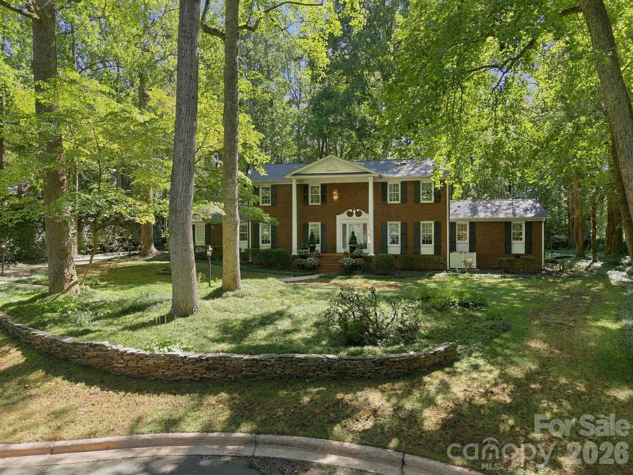 227 Camelot Drive Property Photo 1