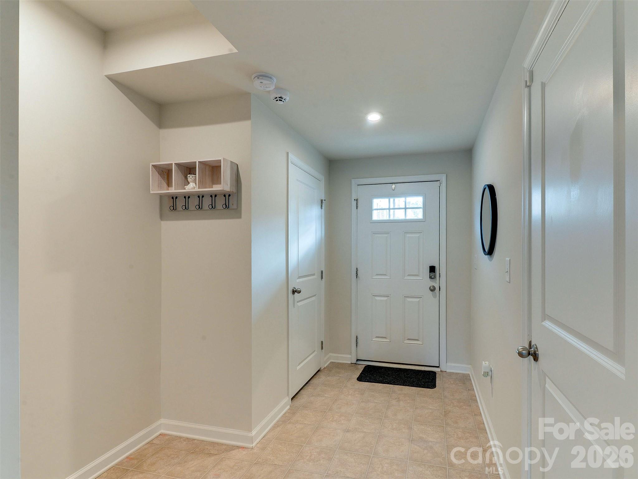 6105 Cutwater Circle Property Photo 3