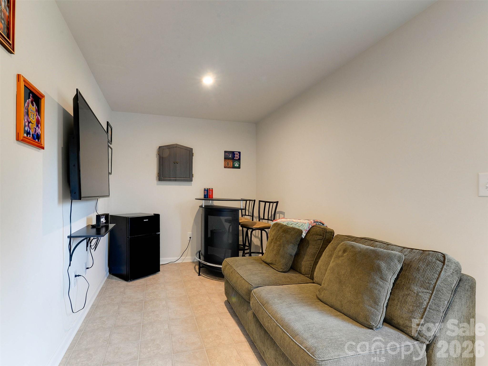 6105 Cutwater Circle Property Photo 7