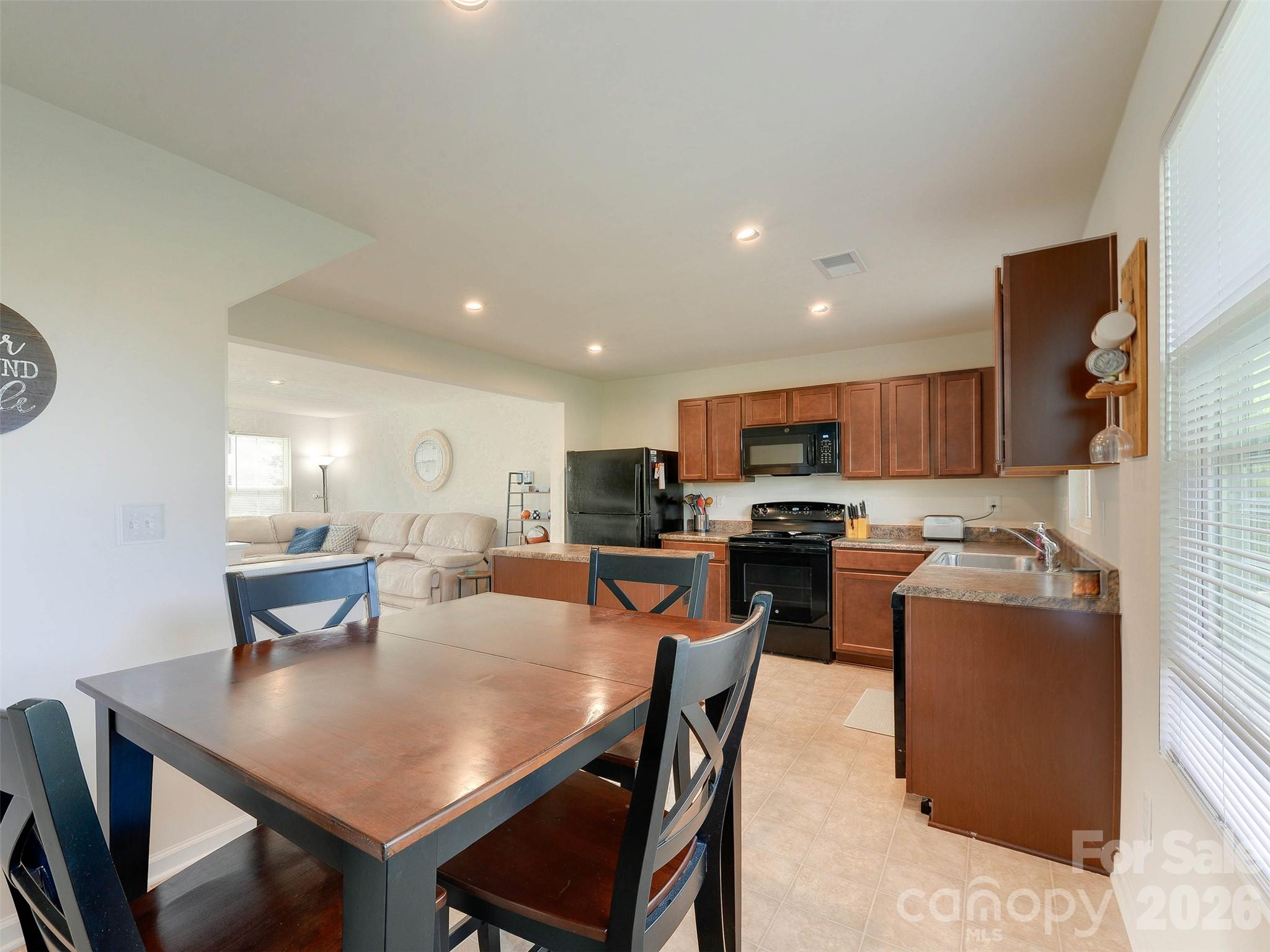 6105 Cutwater Circle Property Photo 16