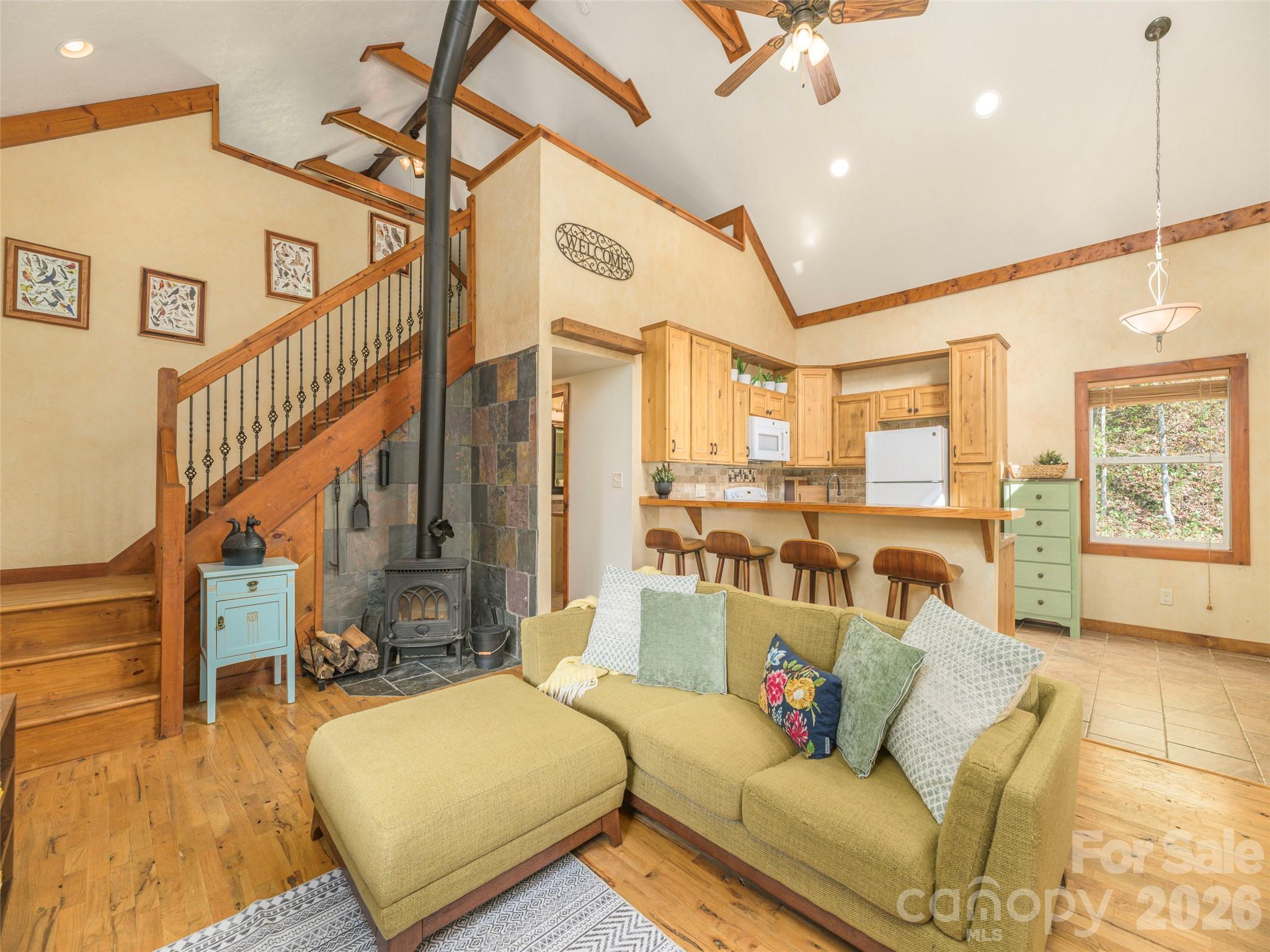 43 Rough Knob Road Property Photo 5