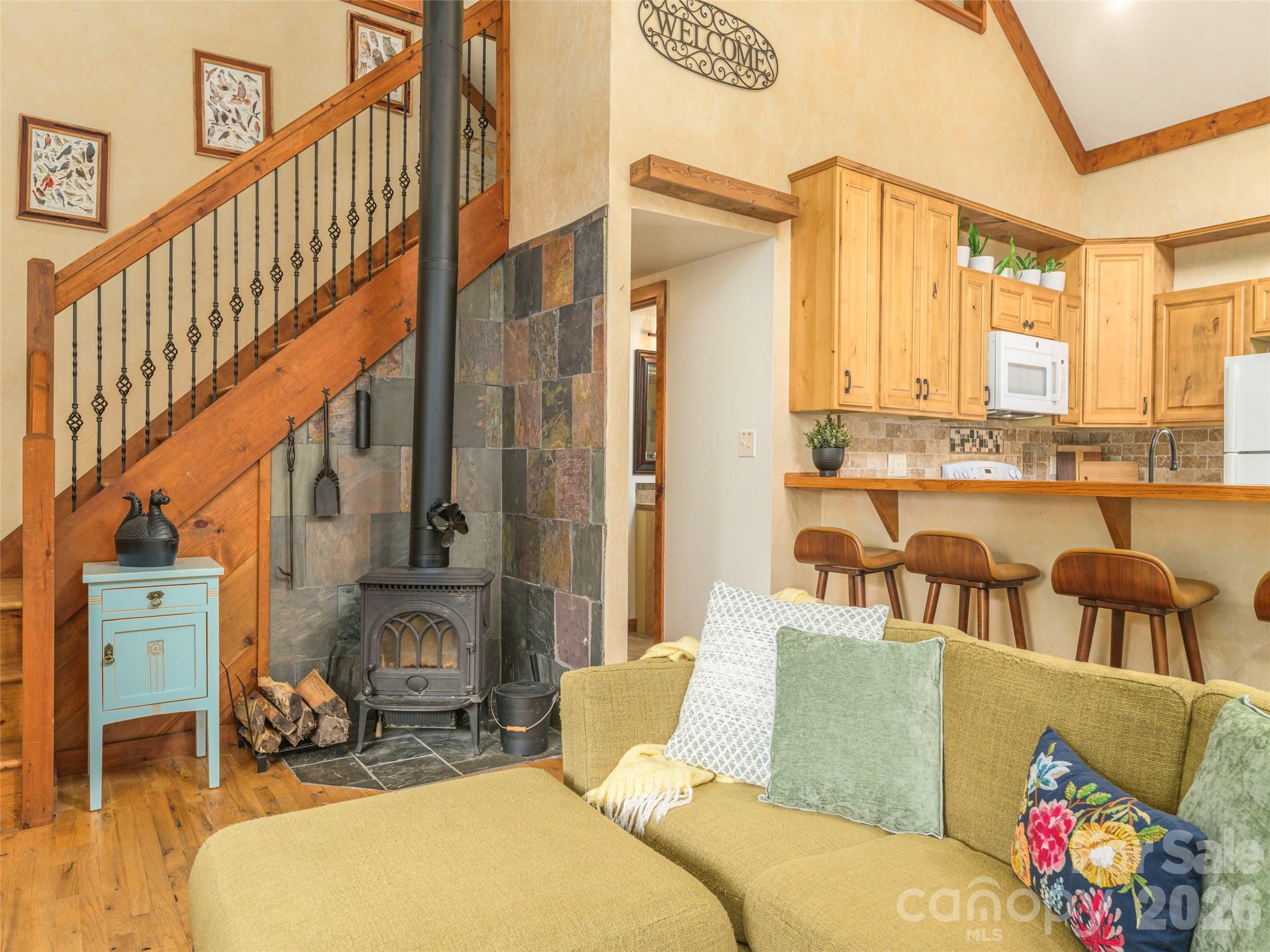 43 Rough Knob Road Property Photo 11