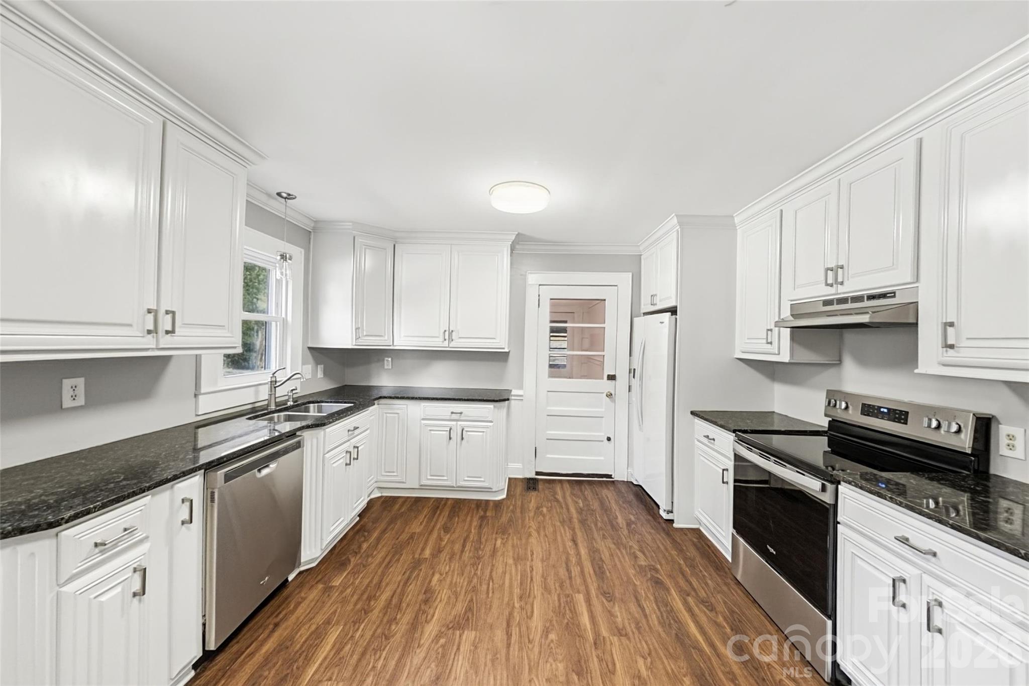 156 Wilson Street 4 Property Photo 10