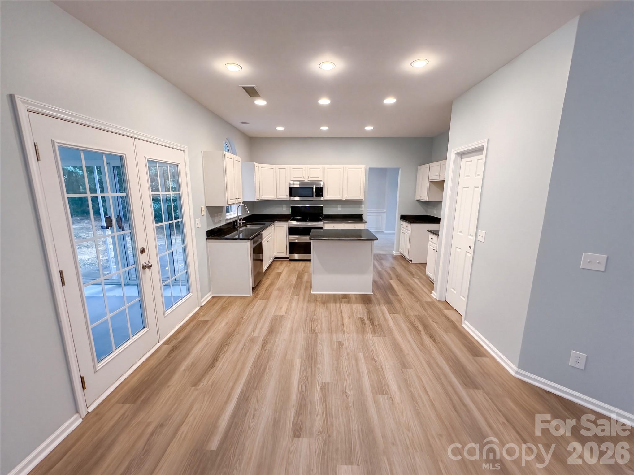 9339 Autumn Applause Drive Property Photo 3