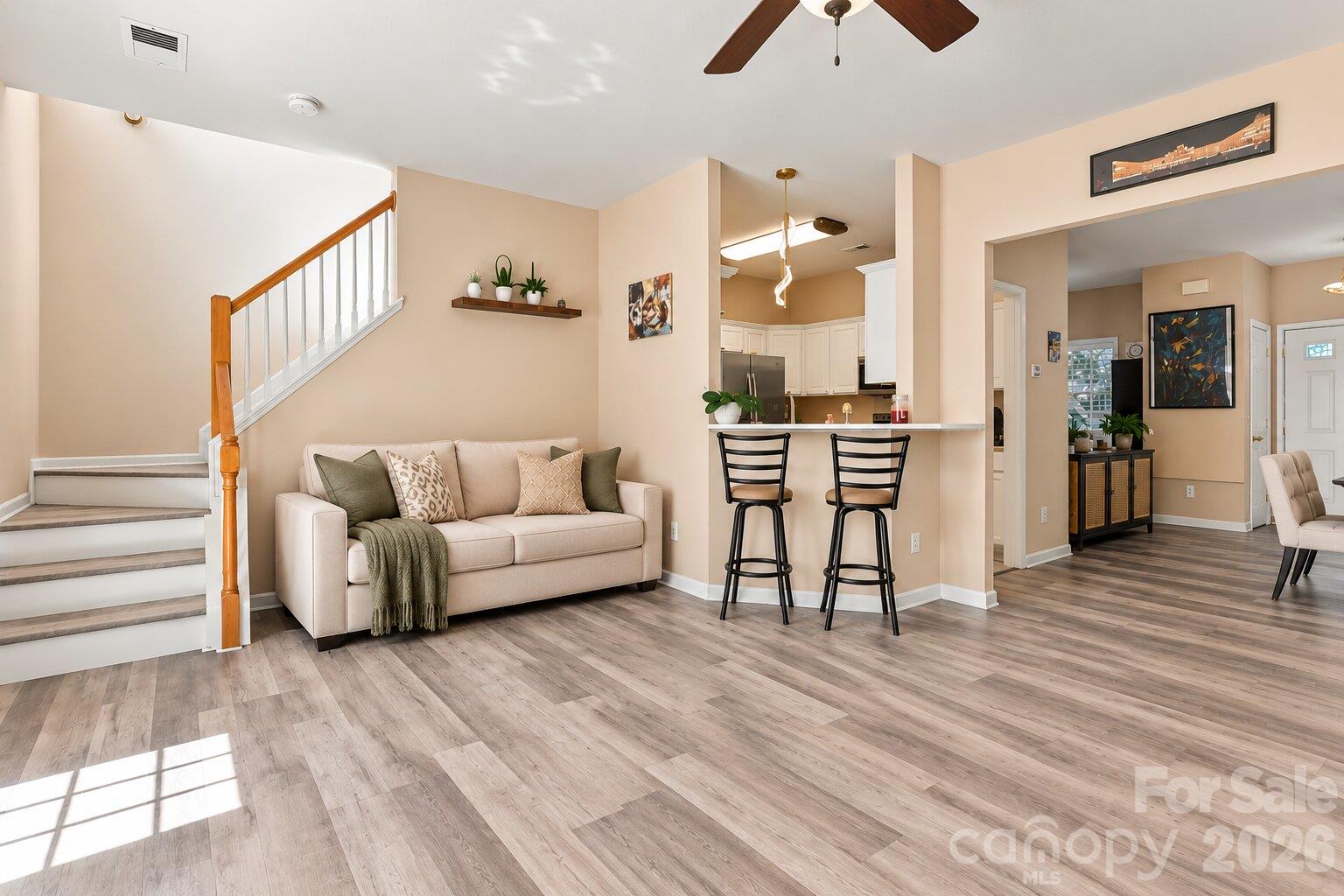 4201 Town Center Road Property Photo 7