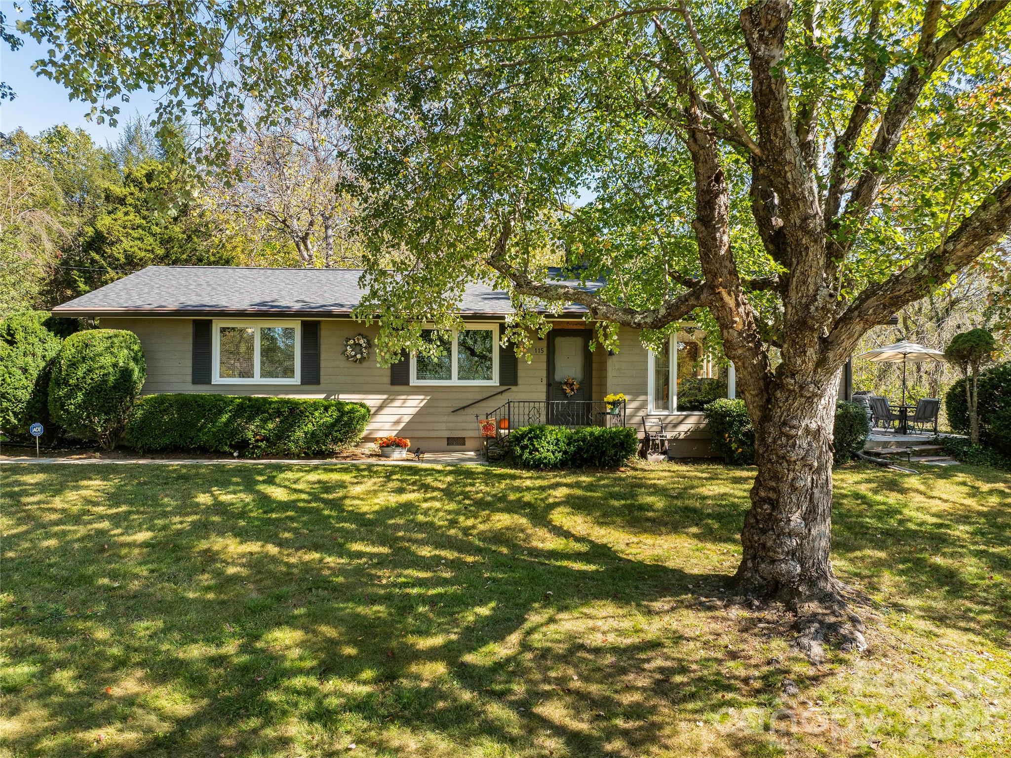 115 Wild Cherry Road Property Photo 1