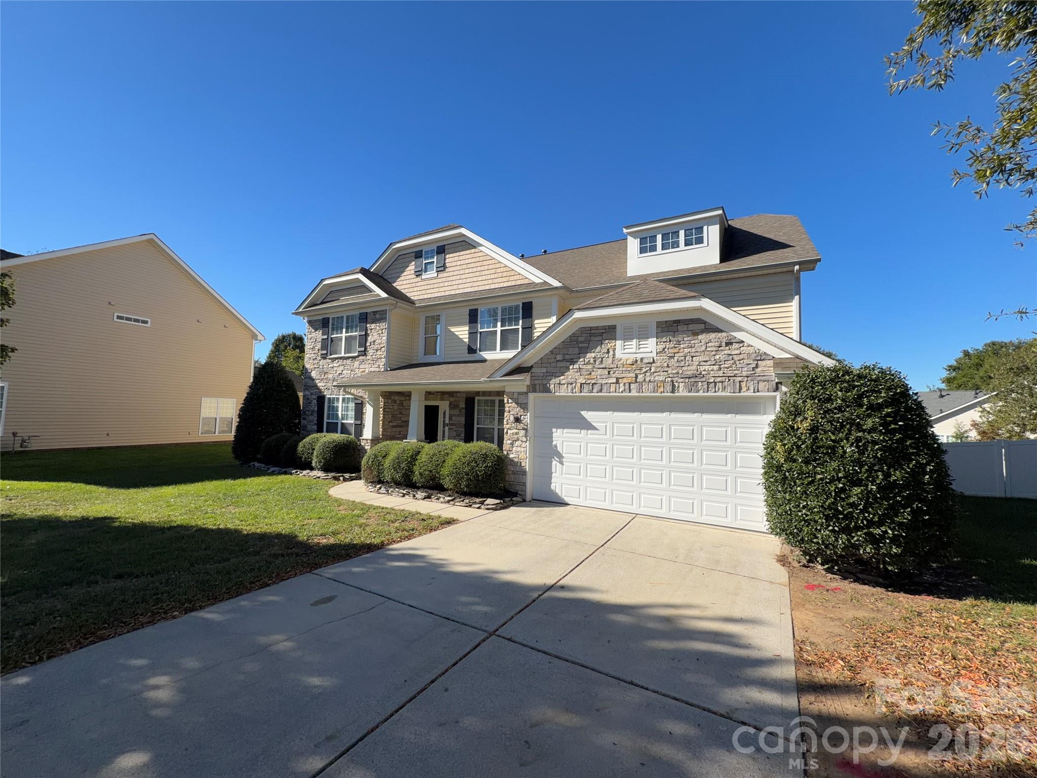 1003 Defoor Court Property Photo 2