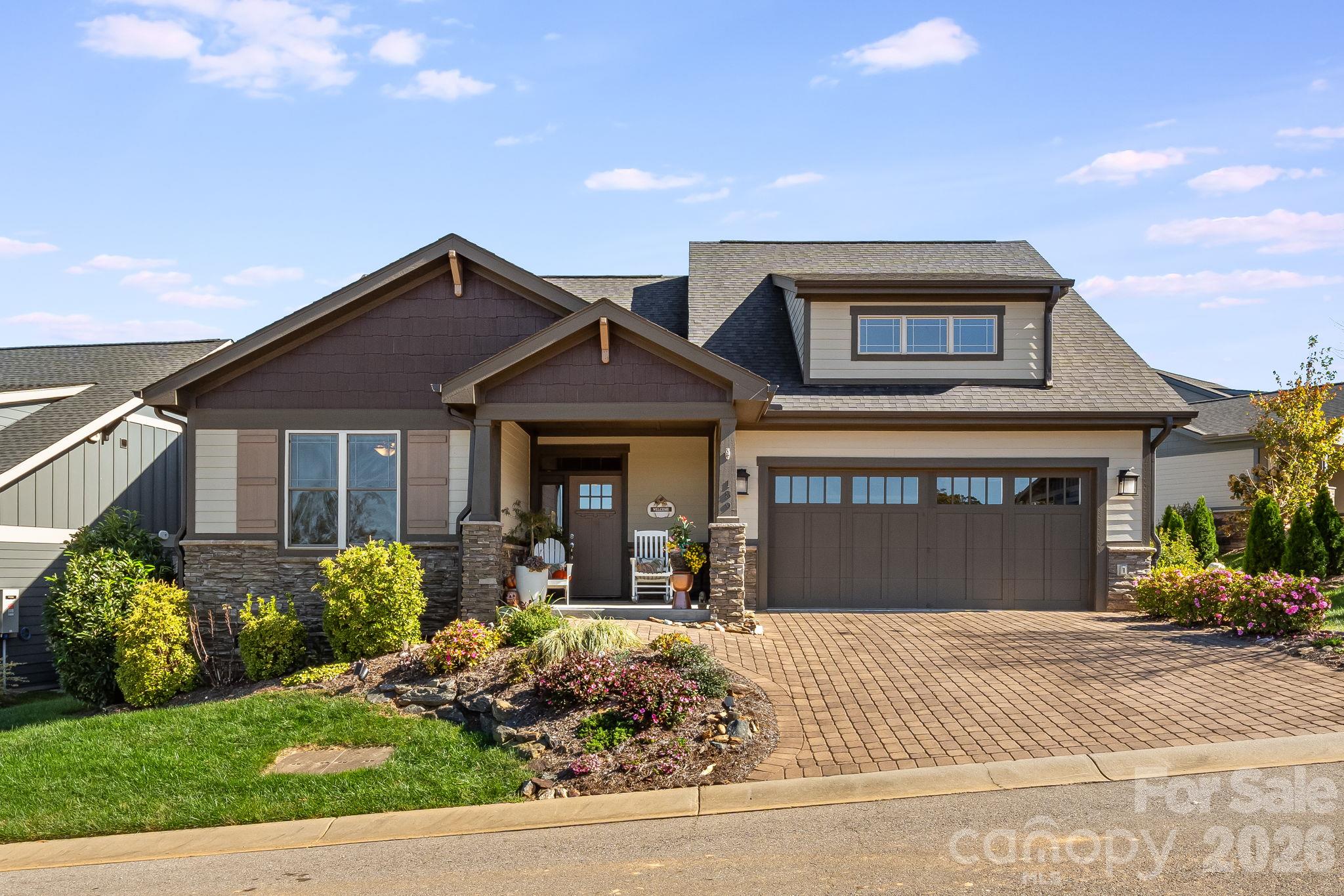 189 Waightstill Drive Property Photo 1