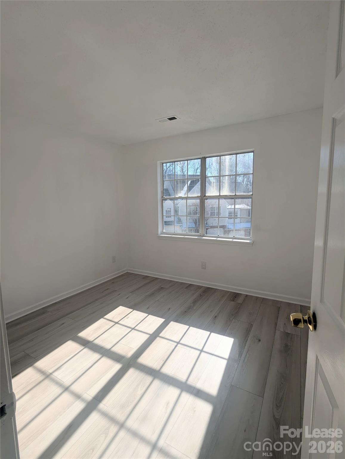 5976 Prescott Court Property Photo 3