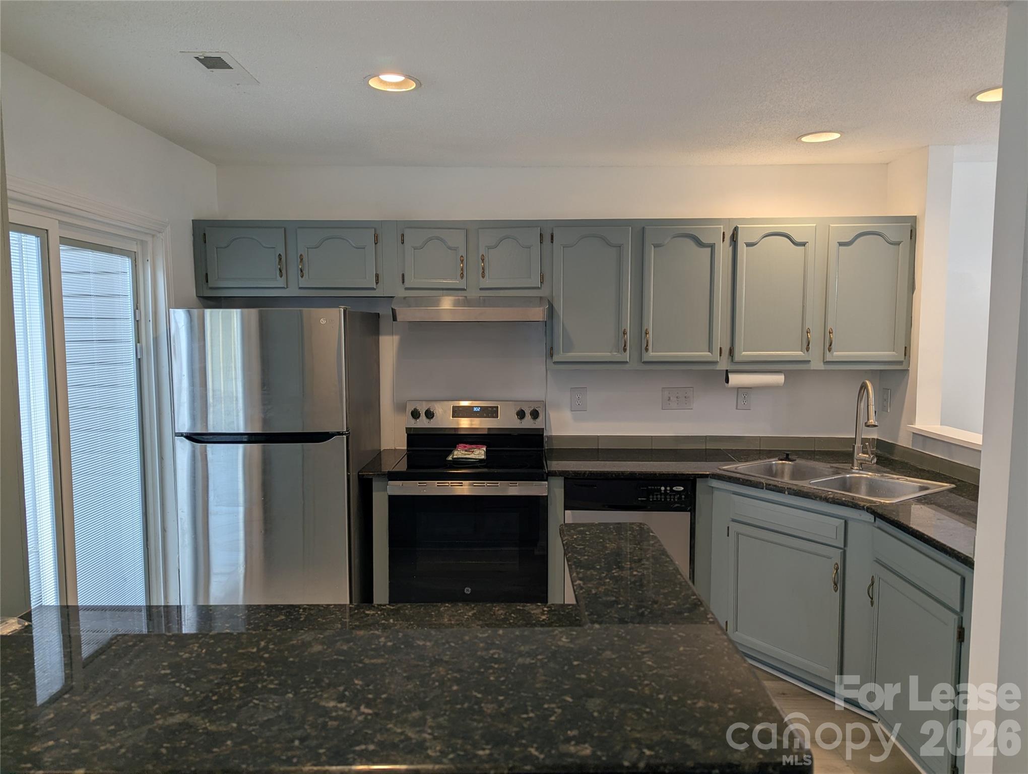 5976 Prescott Court Property Photo 11