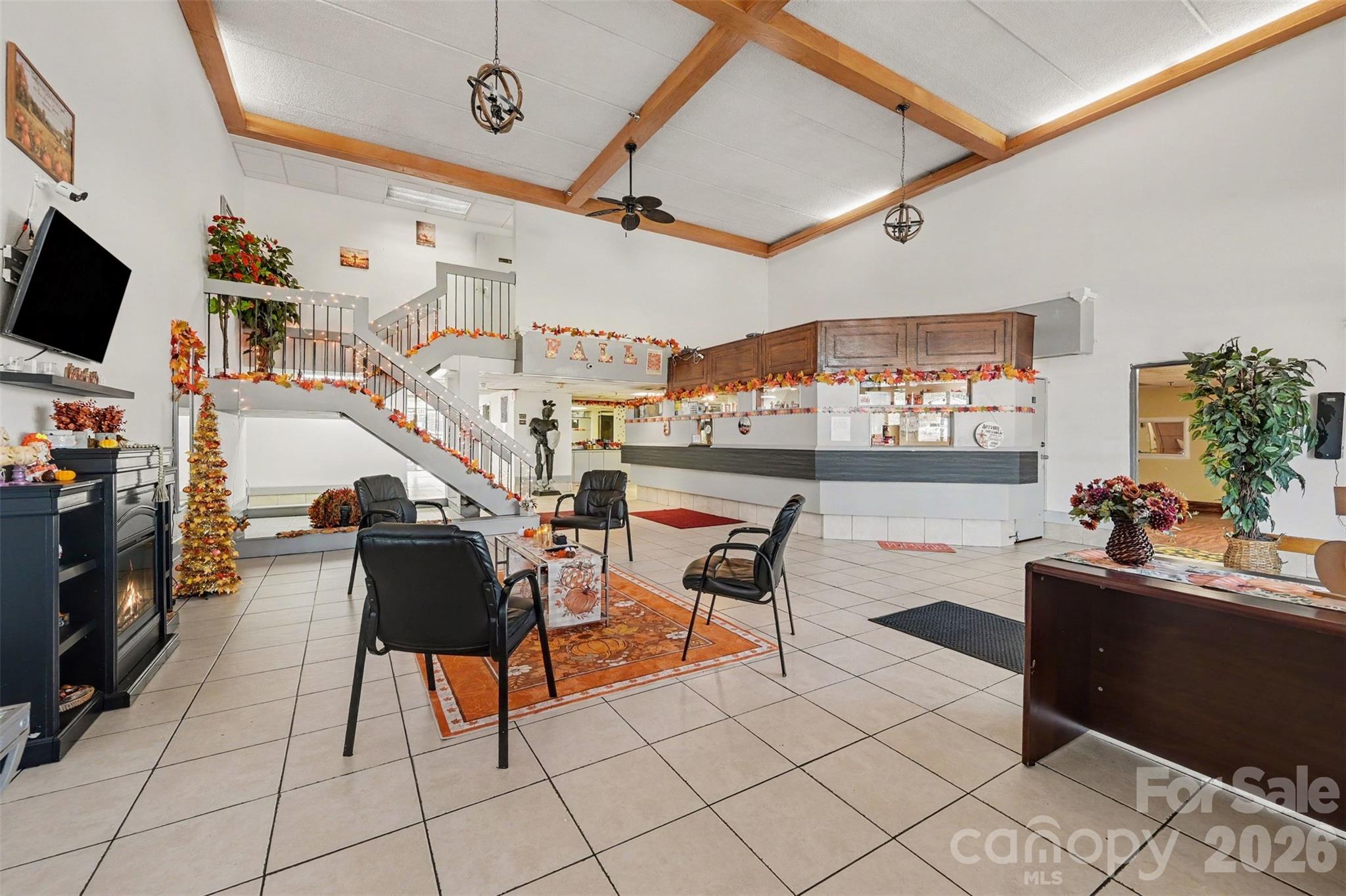 4904 Reagan Drive Property Photo 9