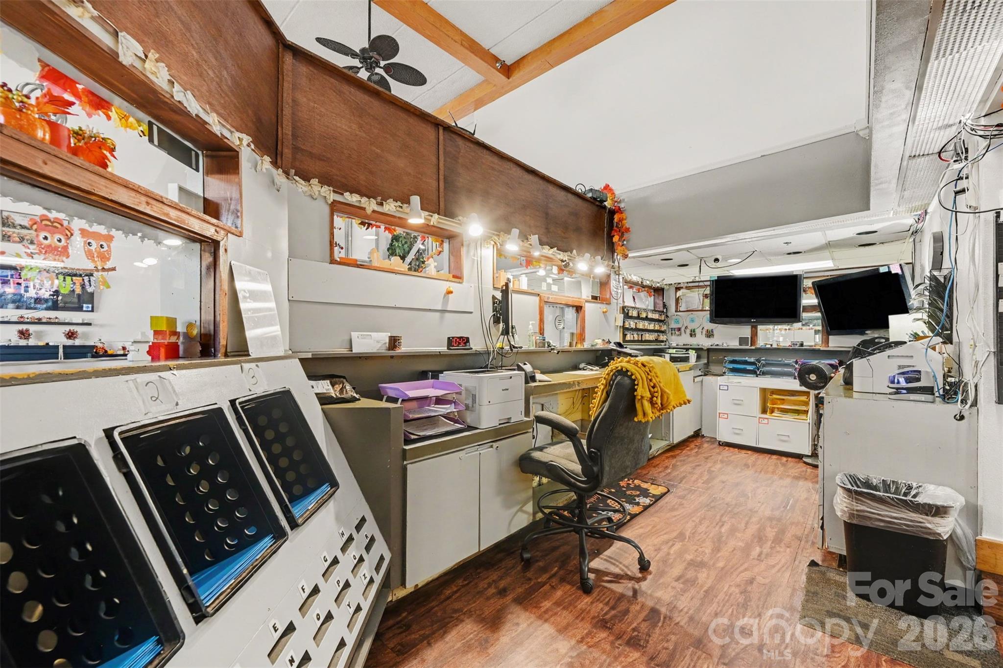 4904 Reagan Drive Property Photo 16