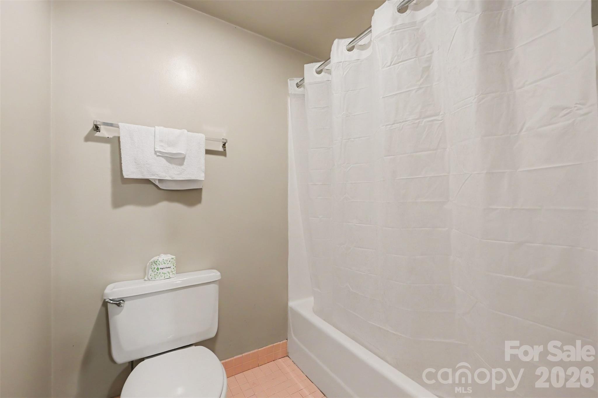 4904 Reagan Drive Property Photo 23