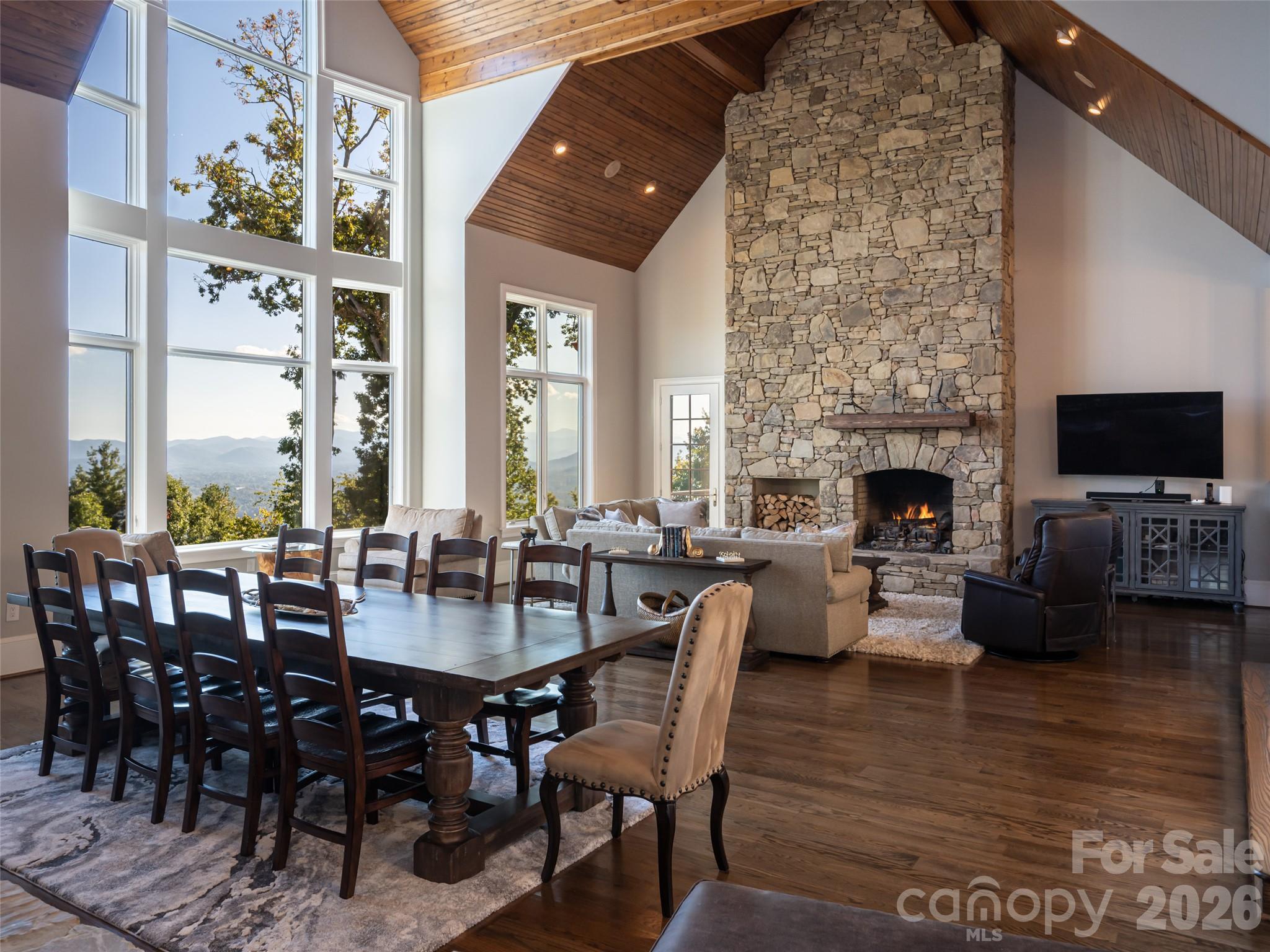 637 Altamont View Property Photo 15
