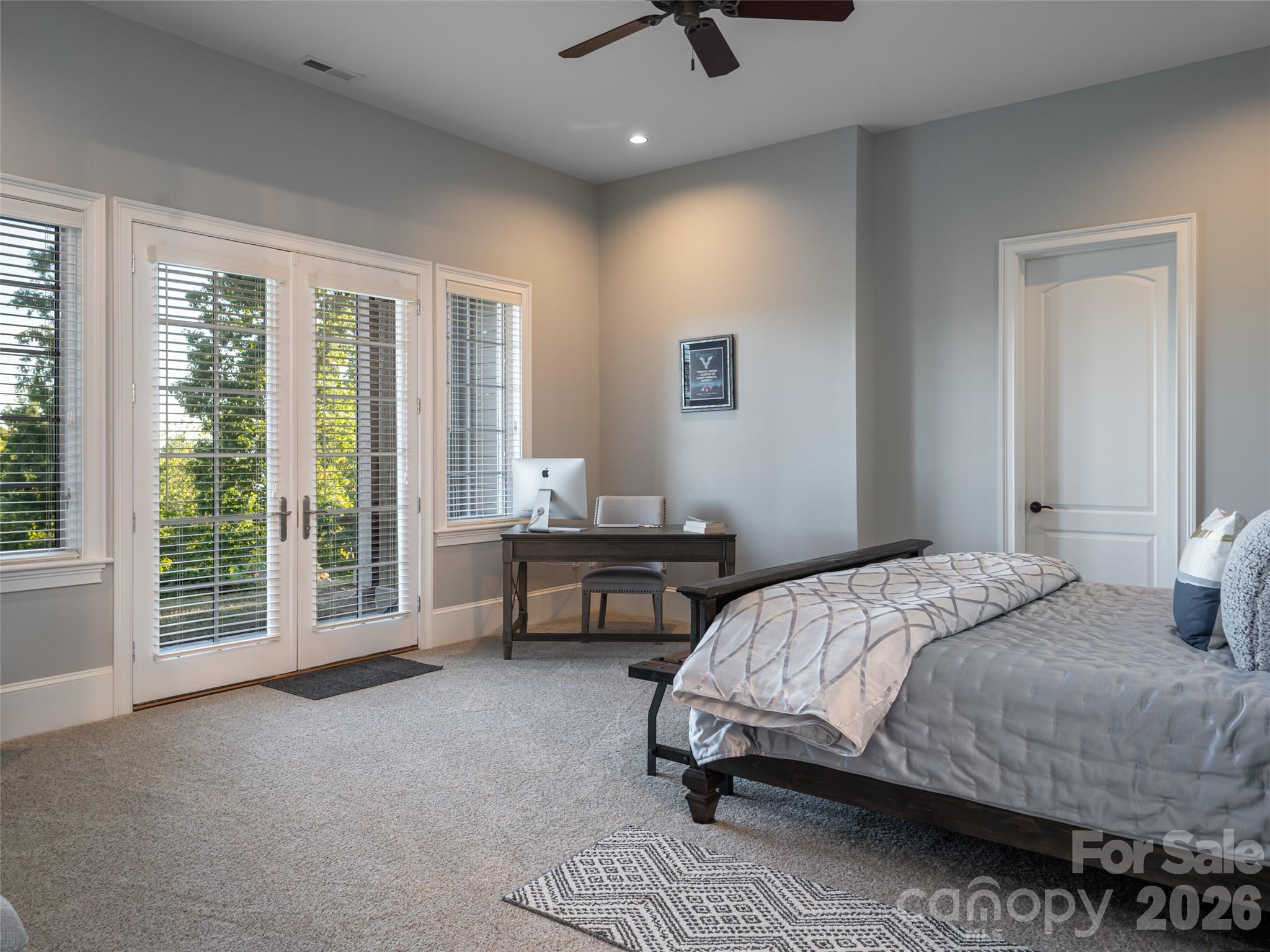 637 Altamont View Property Photo 39