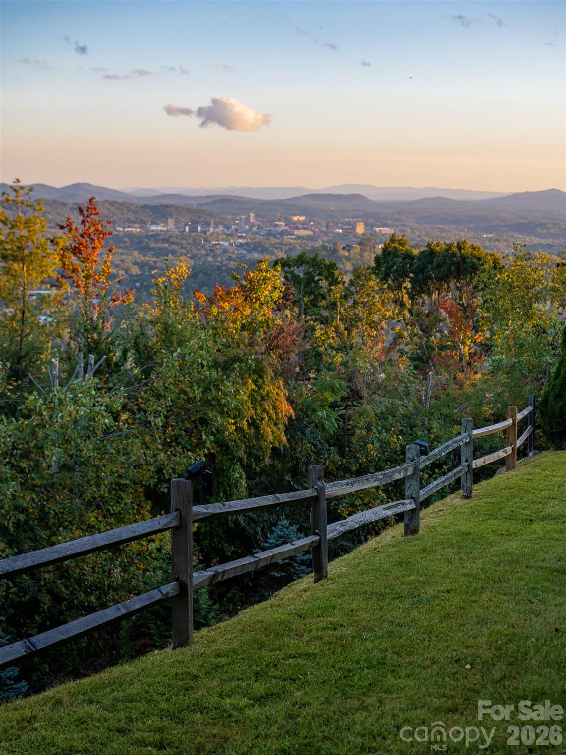 637 Altamont View Property Photo 42