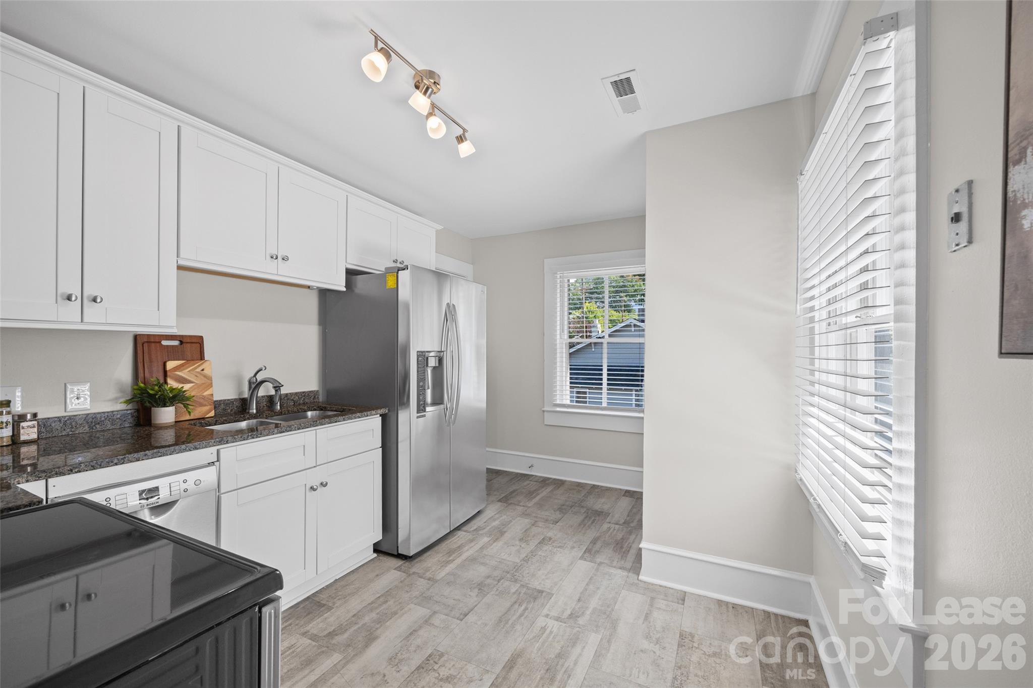 1501 Cleveland Avenue C Property Photo 10