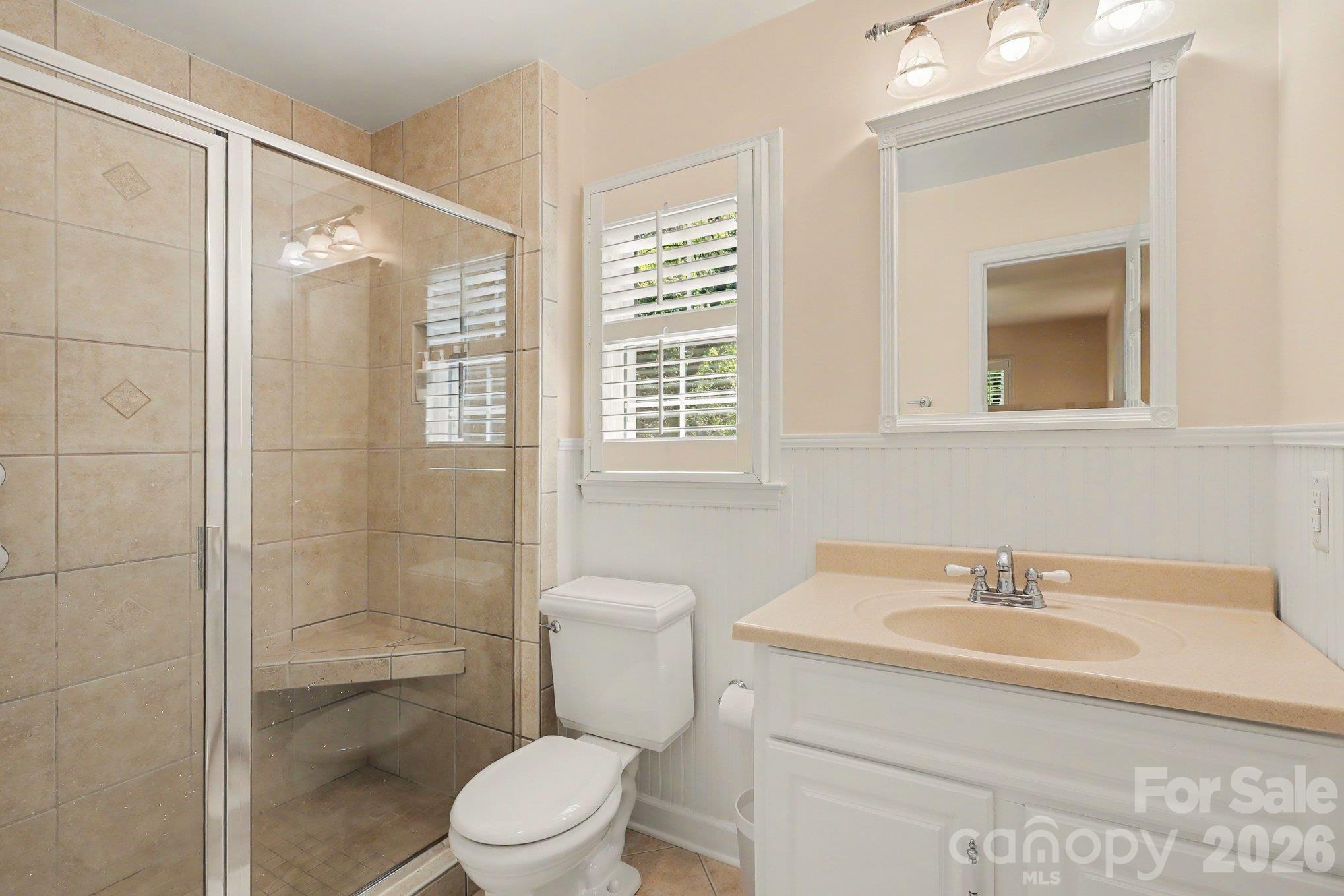 640 Heather Lane Property Photo 10