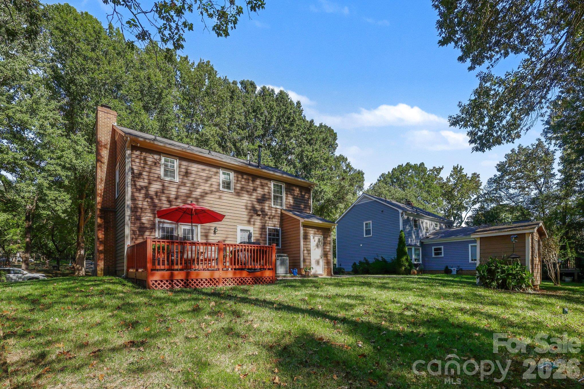 640 Heather Lane Property Photo 16