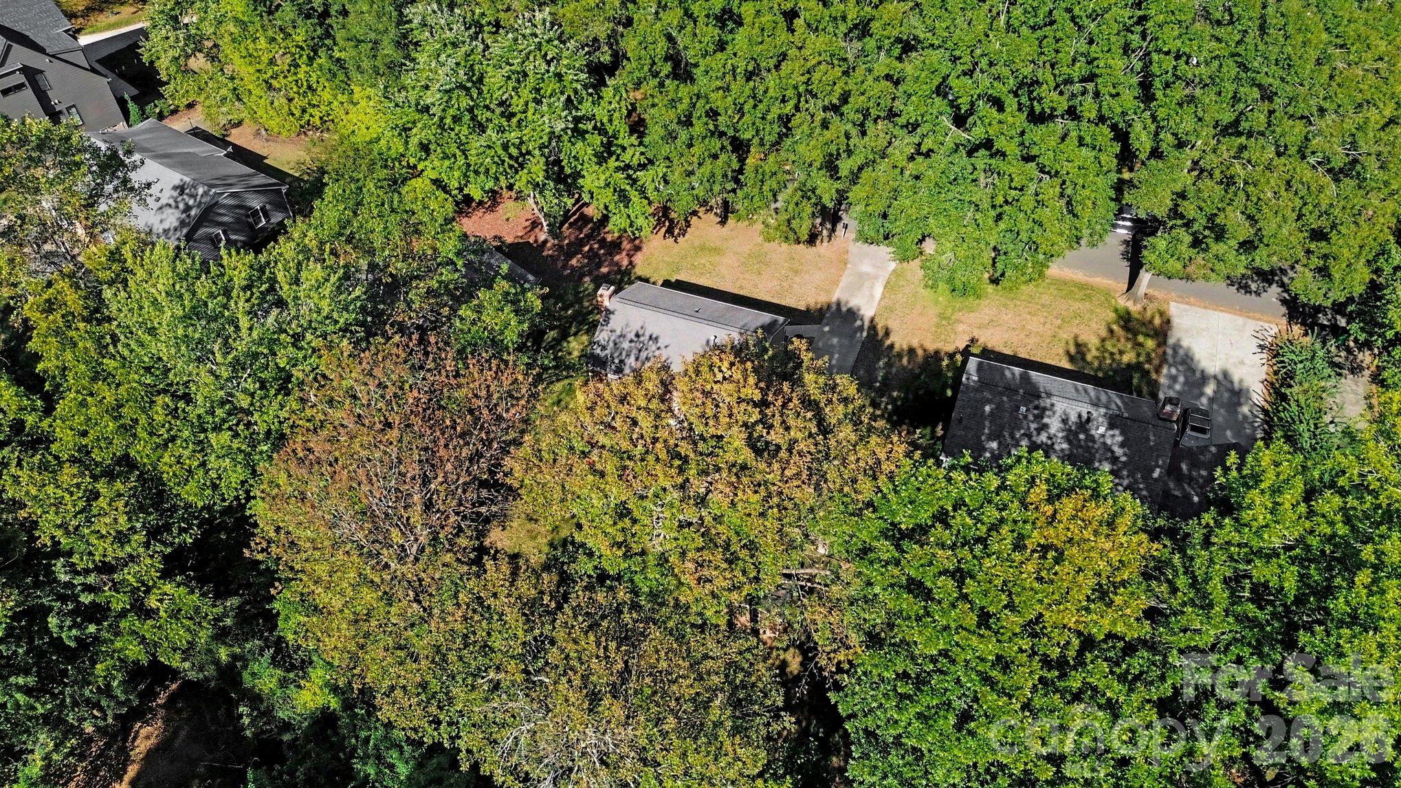 640 Heather Lane Property Photo 18