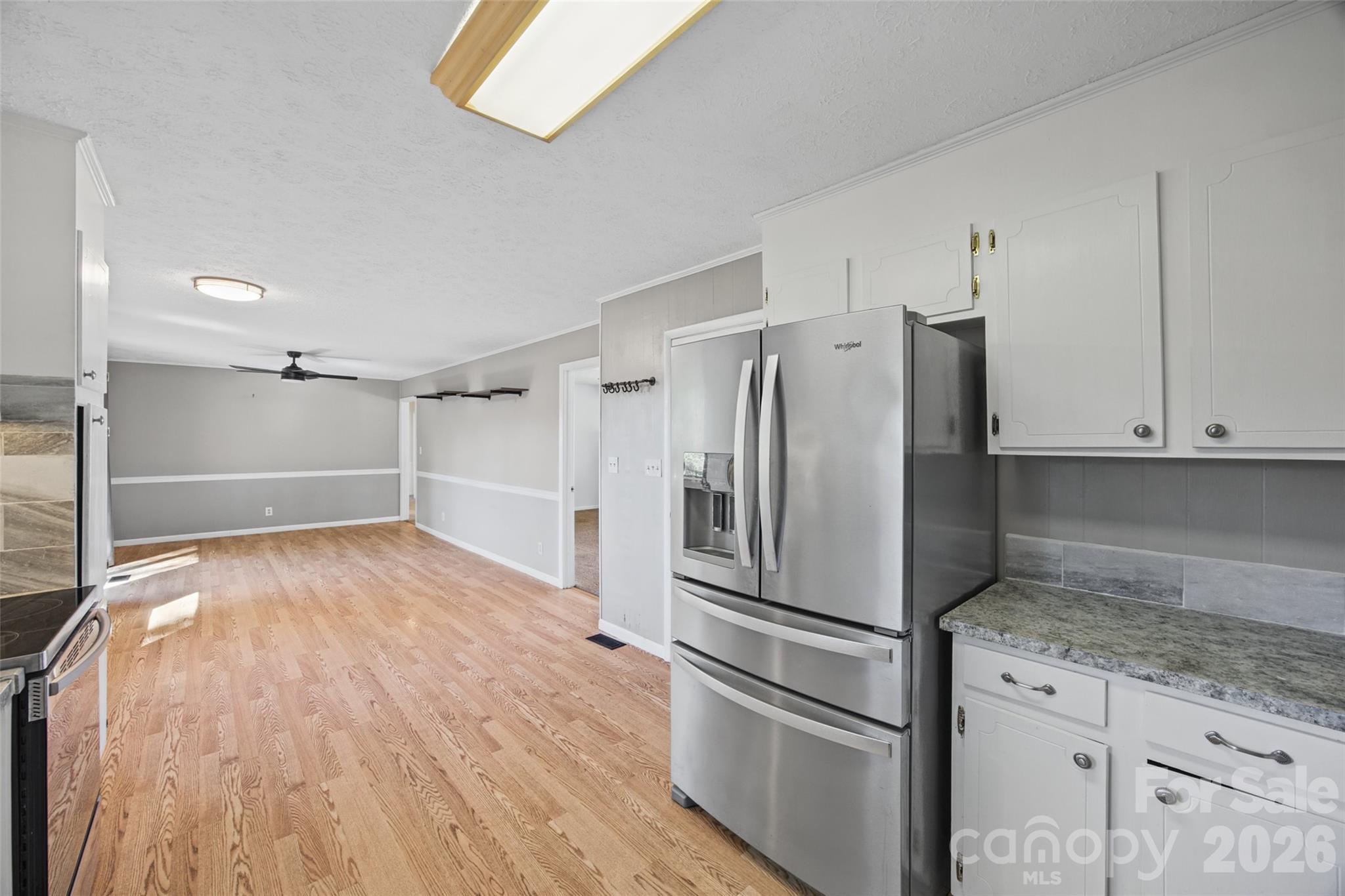 805 Waters Street Property Photo 10