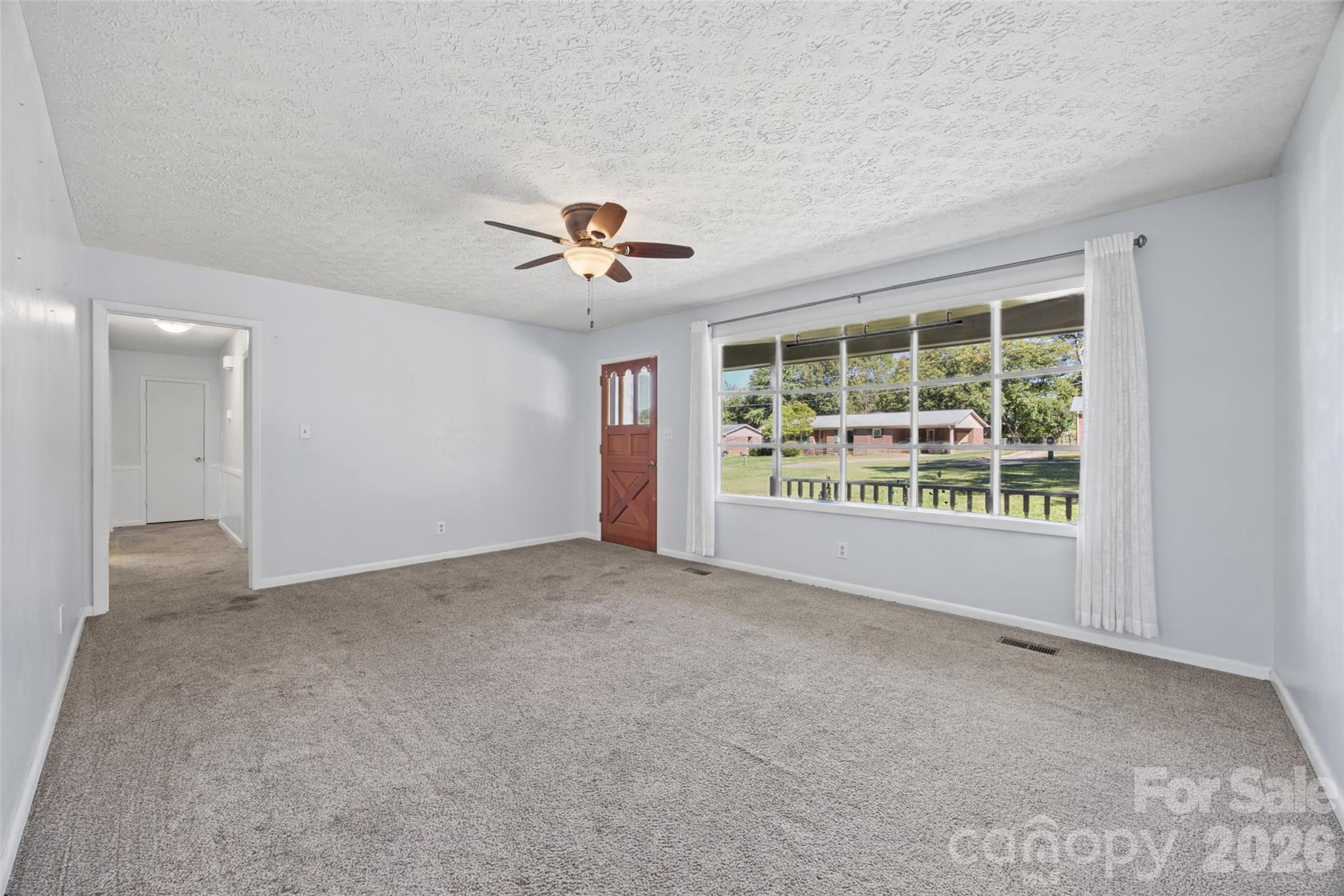 805 Waters Street Property Photo 12