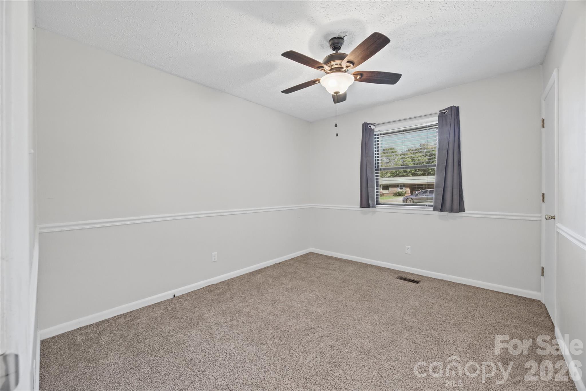 805 Waters Street Property Photo 15