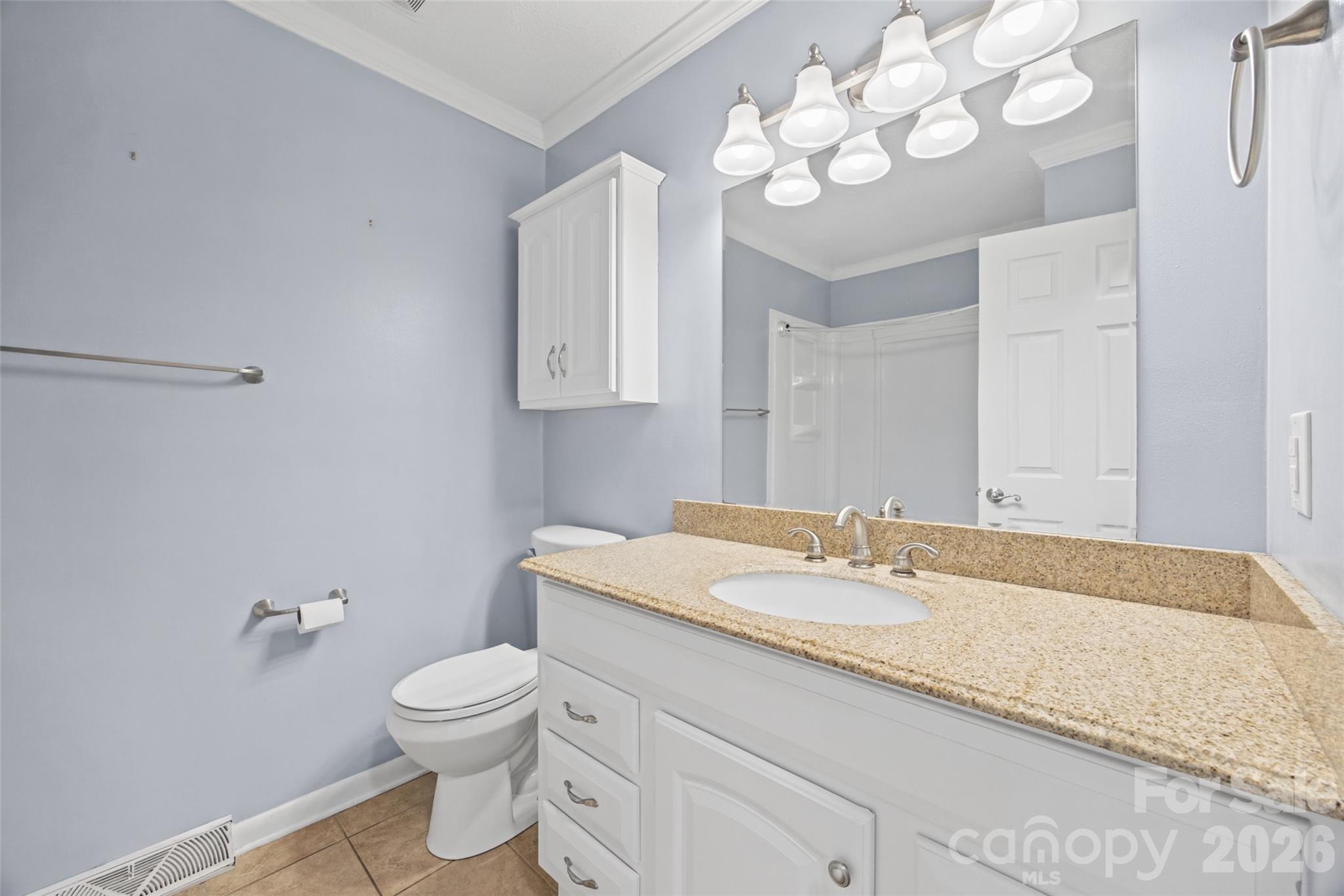 805 Waters Street Property Photo 20