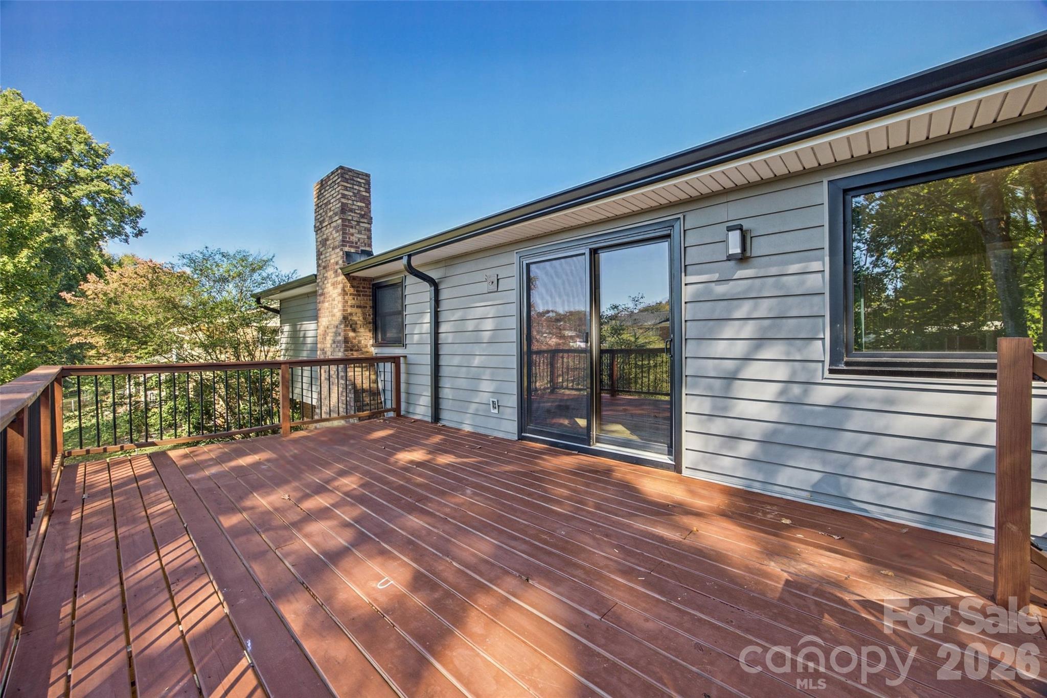 805 Waters Street Property Photo 28