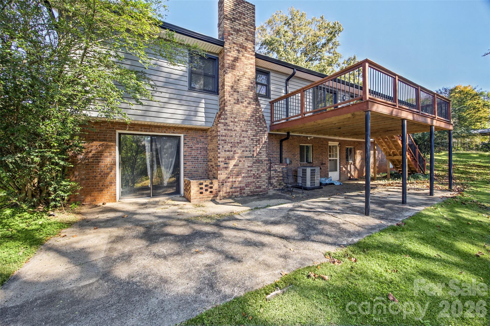 805 Waters Street Property Photo 30