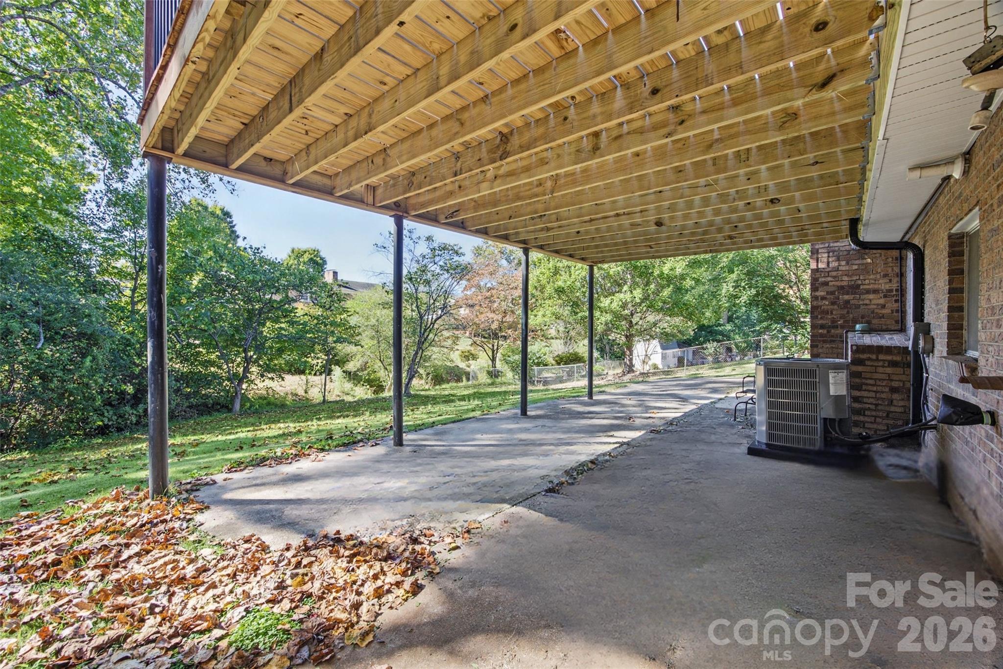 805 Waters Street Property Photo 33