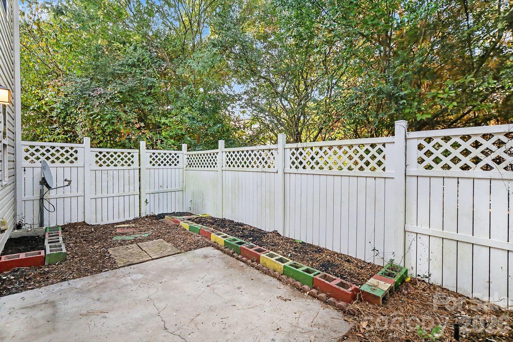 417 Caddy Street Property Photo 41