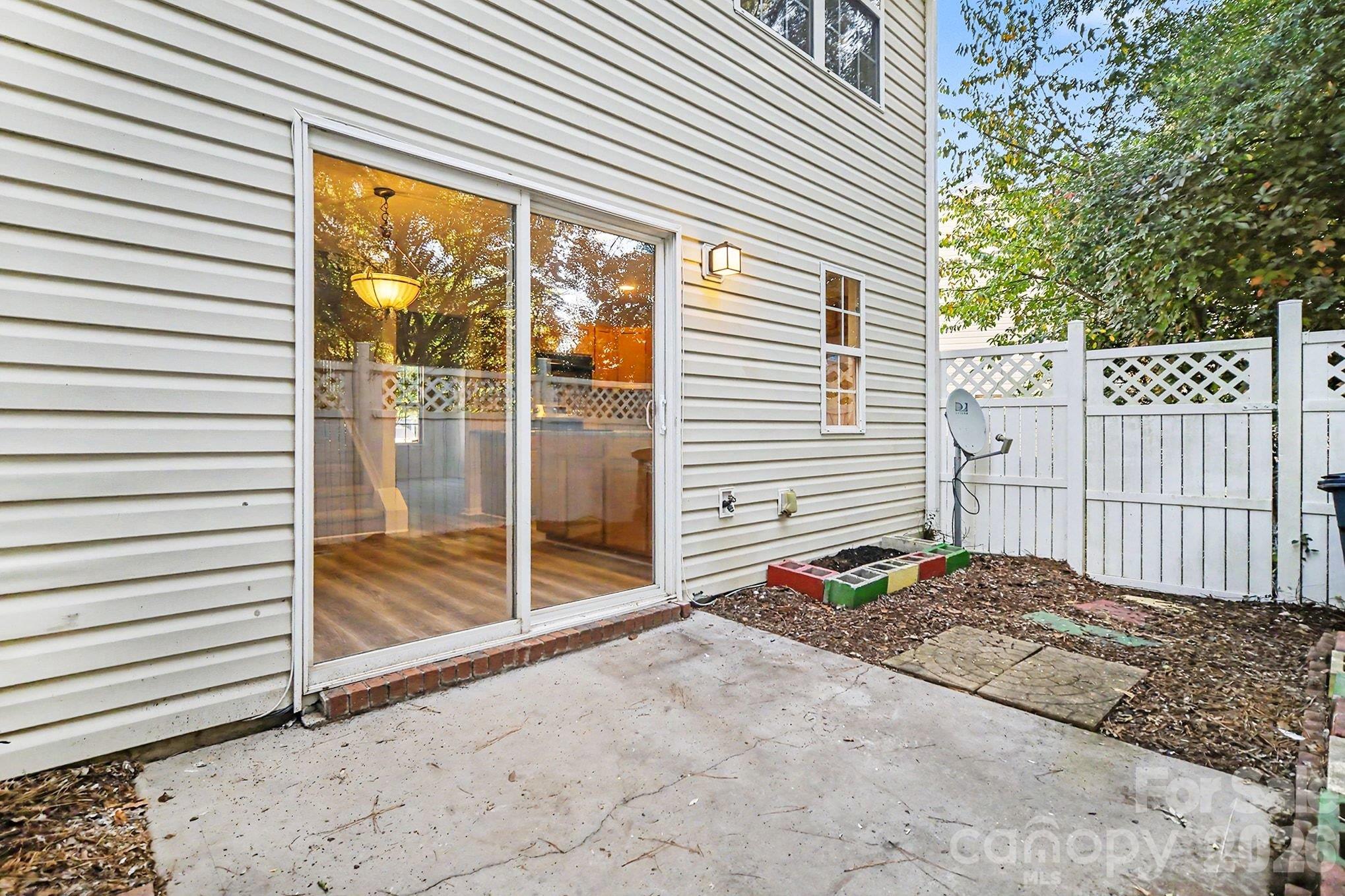 417 Caddy Street Property Photo 43