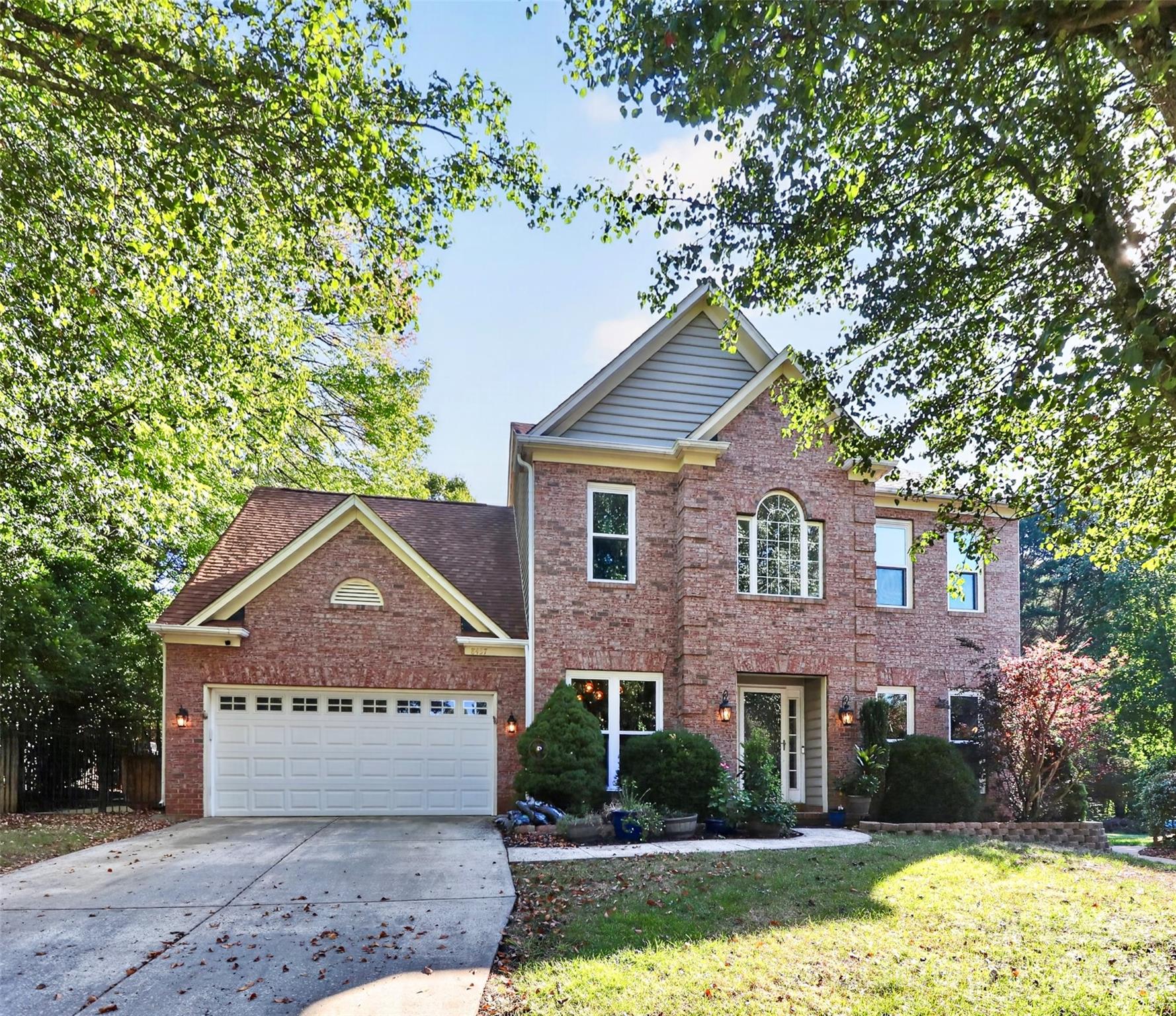 8437 Bridgestone Drive Property Photo 3