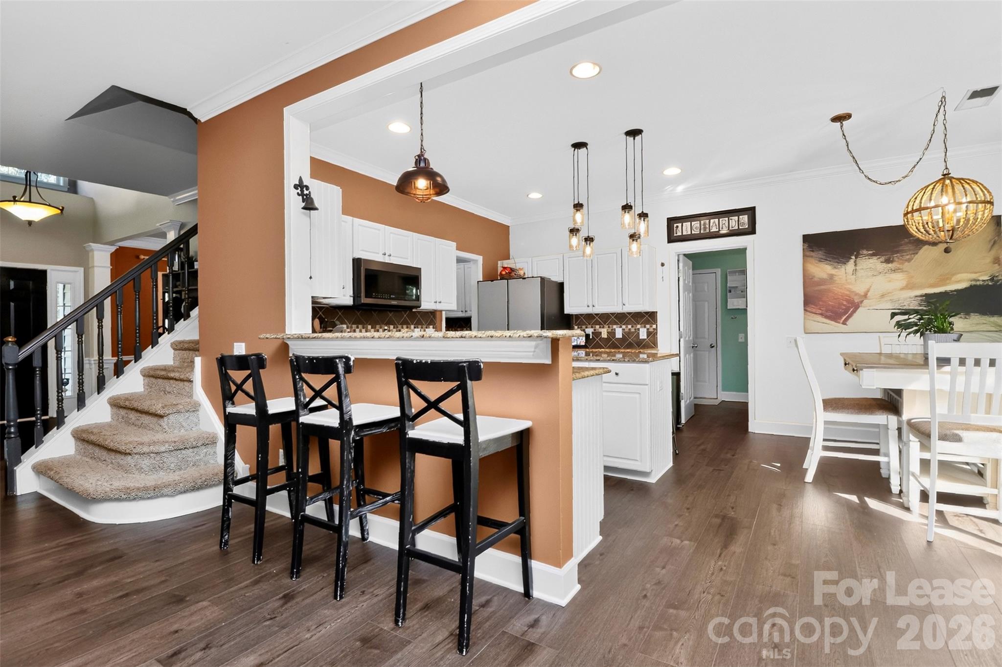 8437 Bridgestone Drive Property Photo 14
