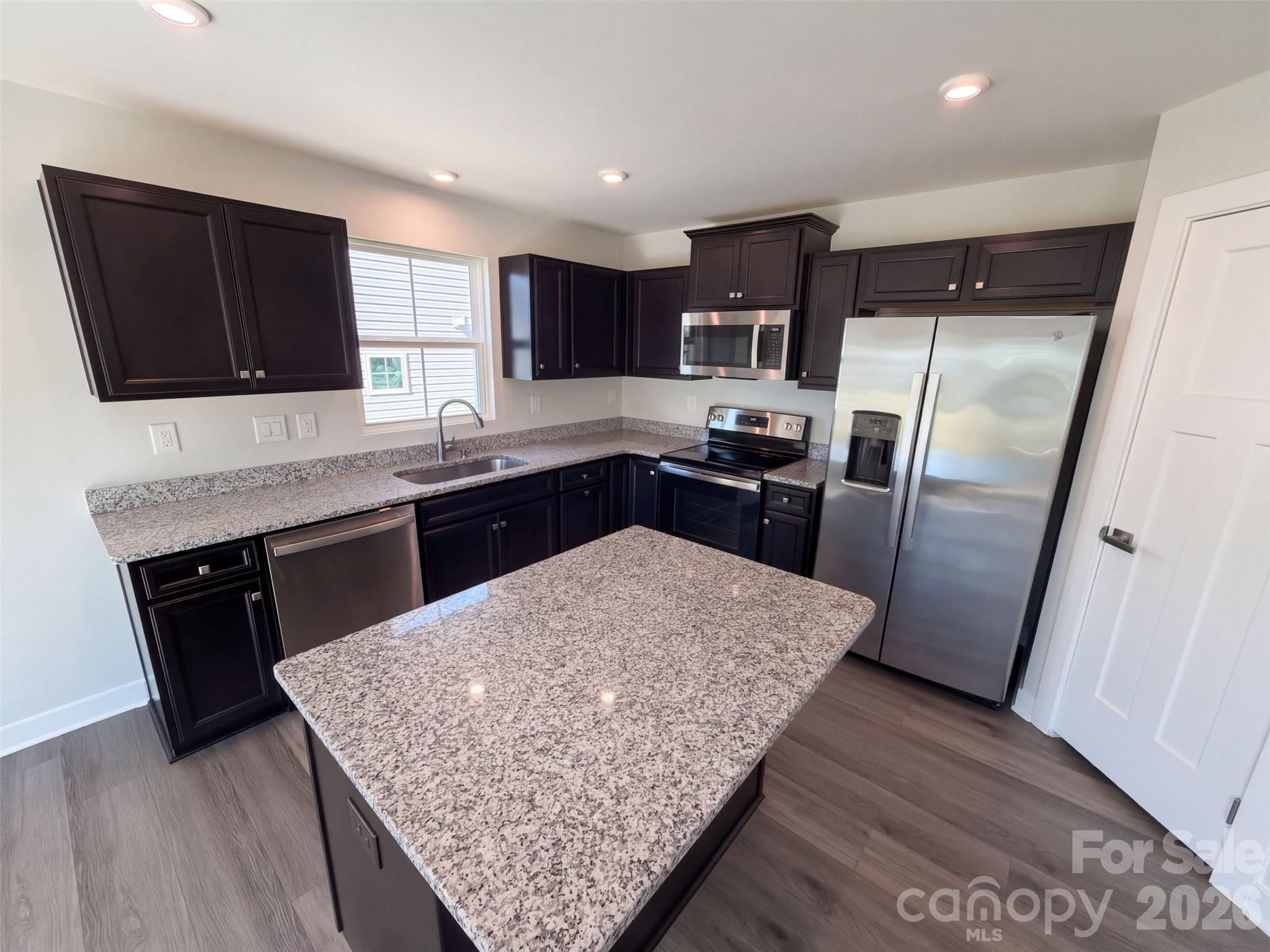 599 Grandiflora Avenue Property Photo 2