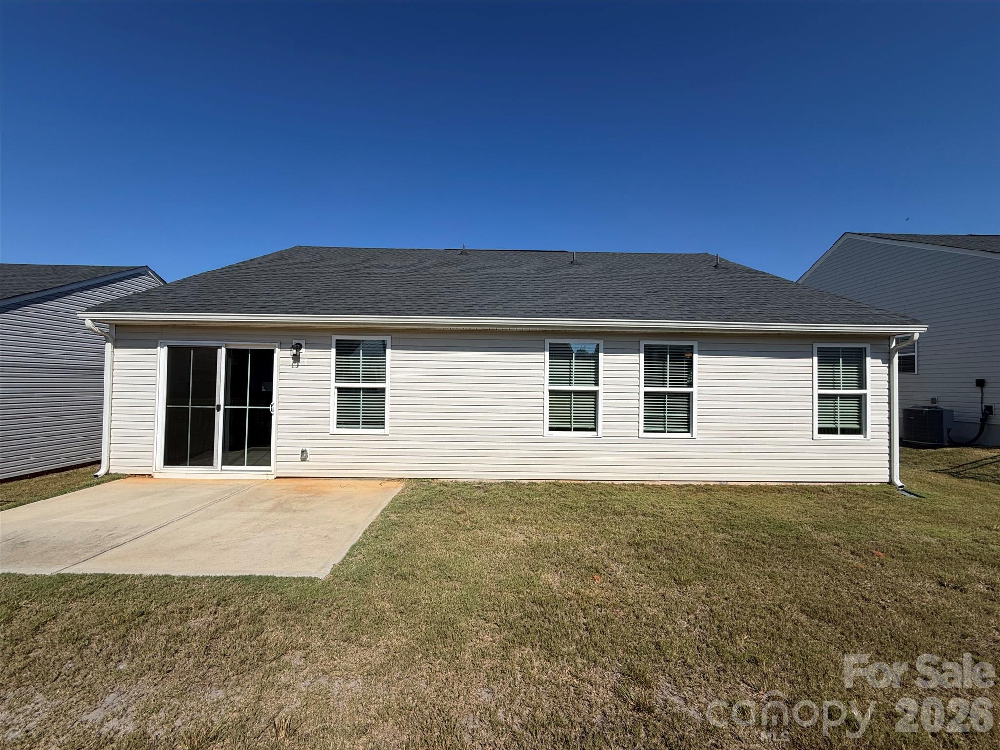 599 Grandiflora Avenue Property Photo 5