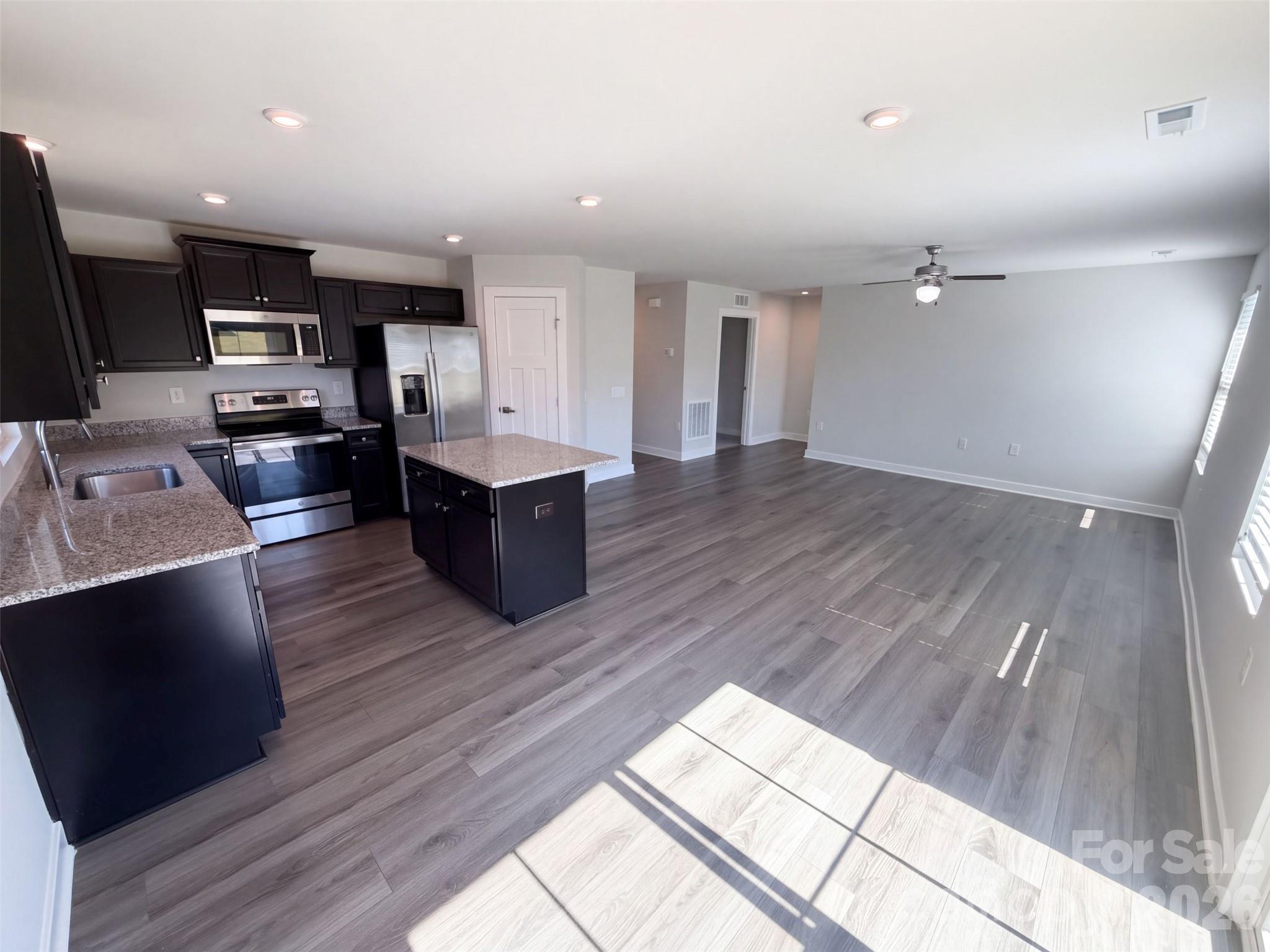 599 Grandiflora Avenue Property Photo 6